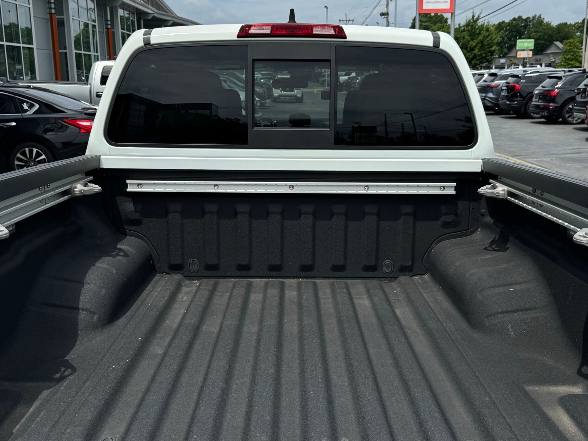 2022 Nissan Frontier SV photo 21