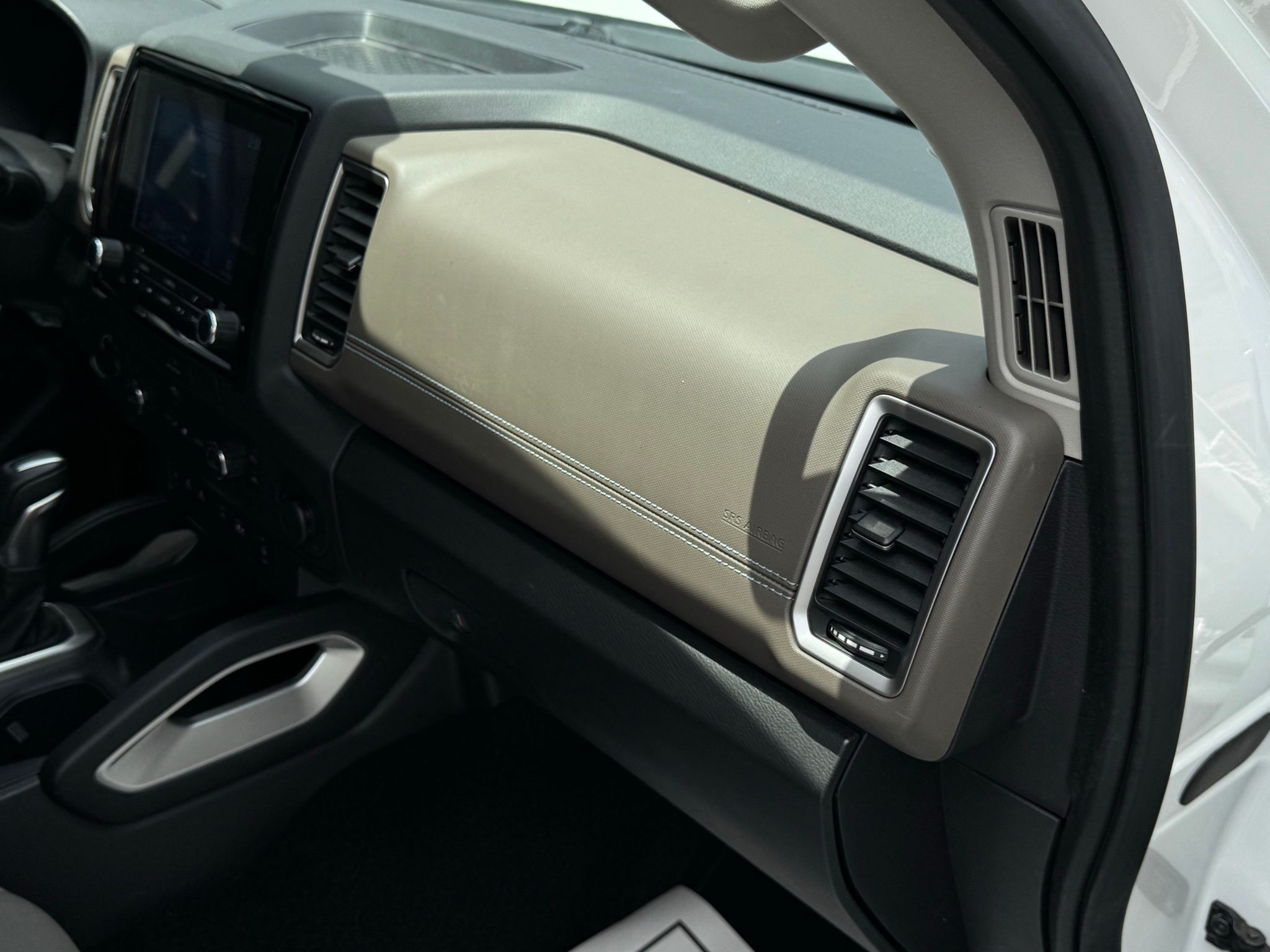 2022 Nissan Frontier SV photo 33
