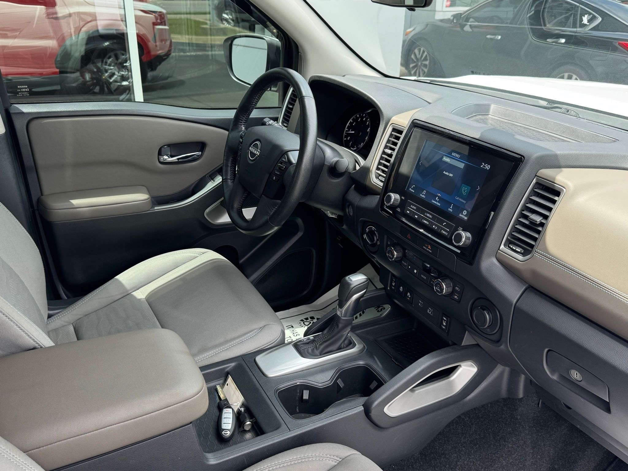 2022 Nissan Frontier SV photo 34