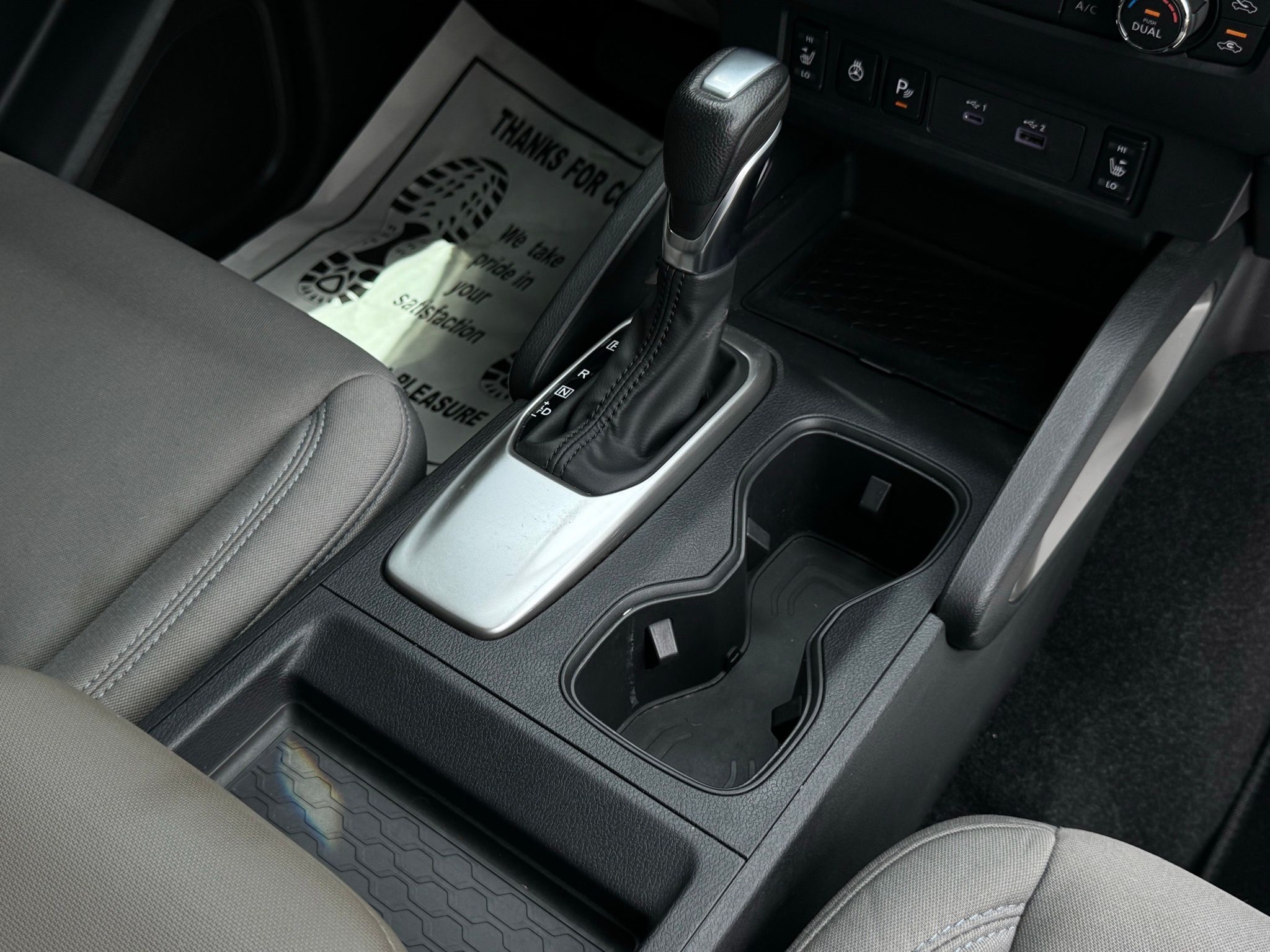 2022 Nissan Frontier SV photo 36