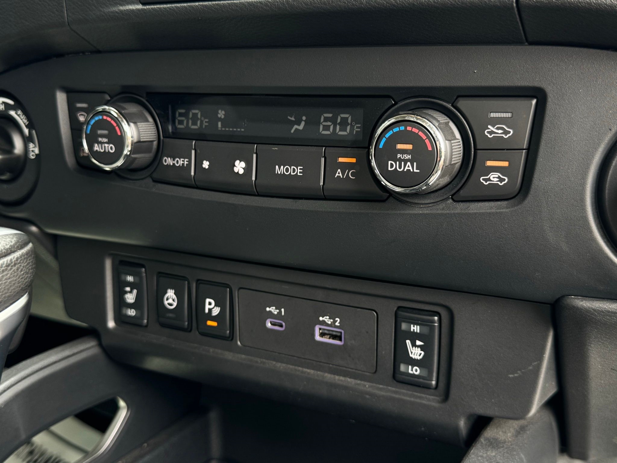2022 Nissan Frontier SV photo 38