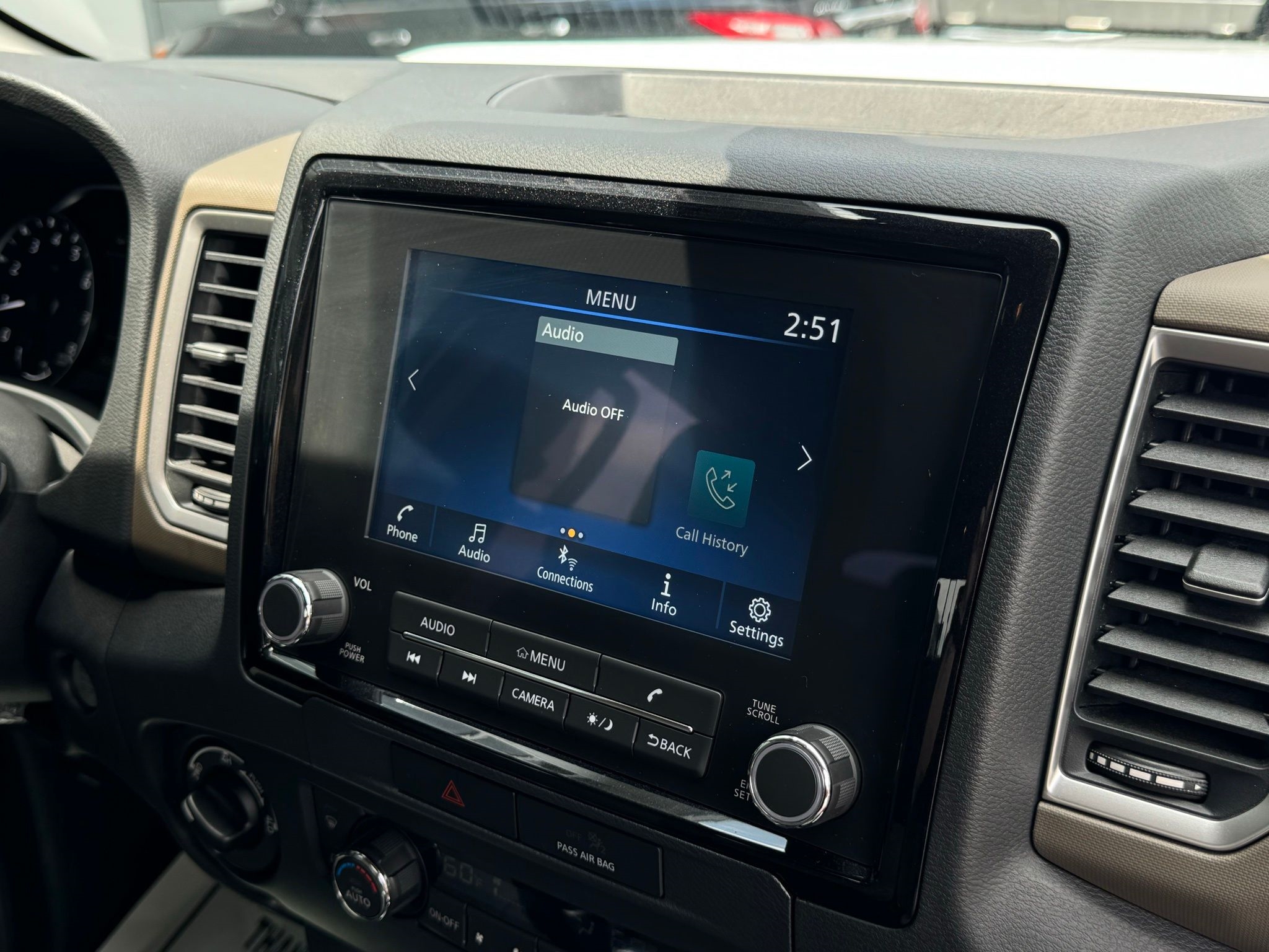2022 Nissan Frontier SV photo 40