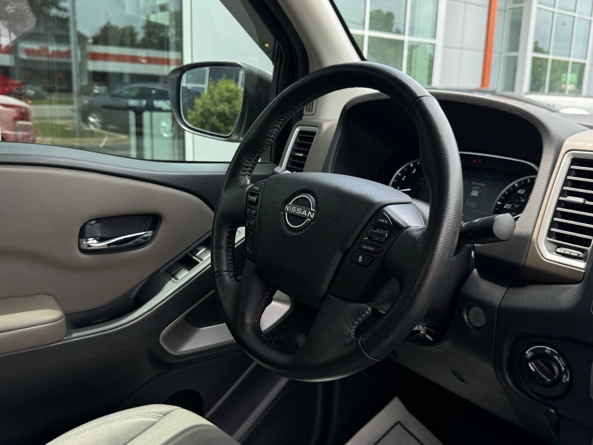 2022 Nissan Frontier SV photo 41