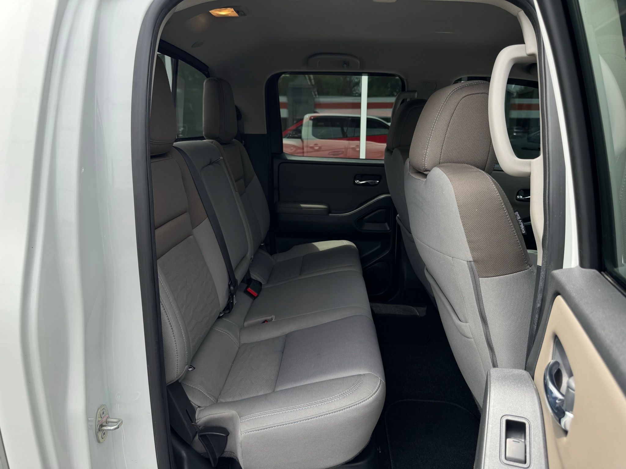 2022 Nissan Frontier SV photo 43