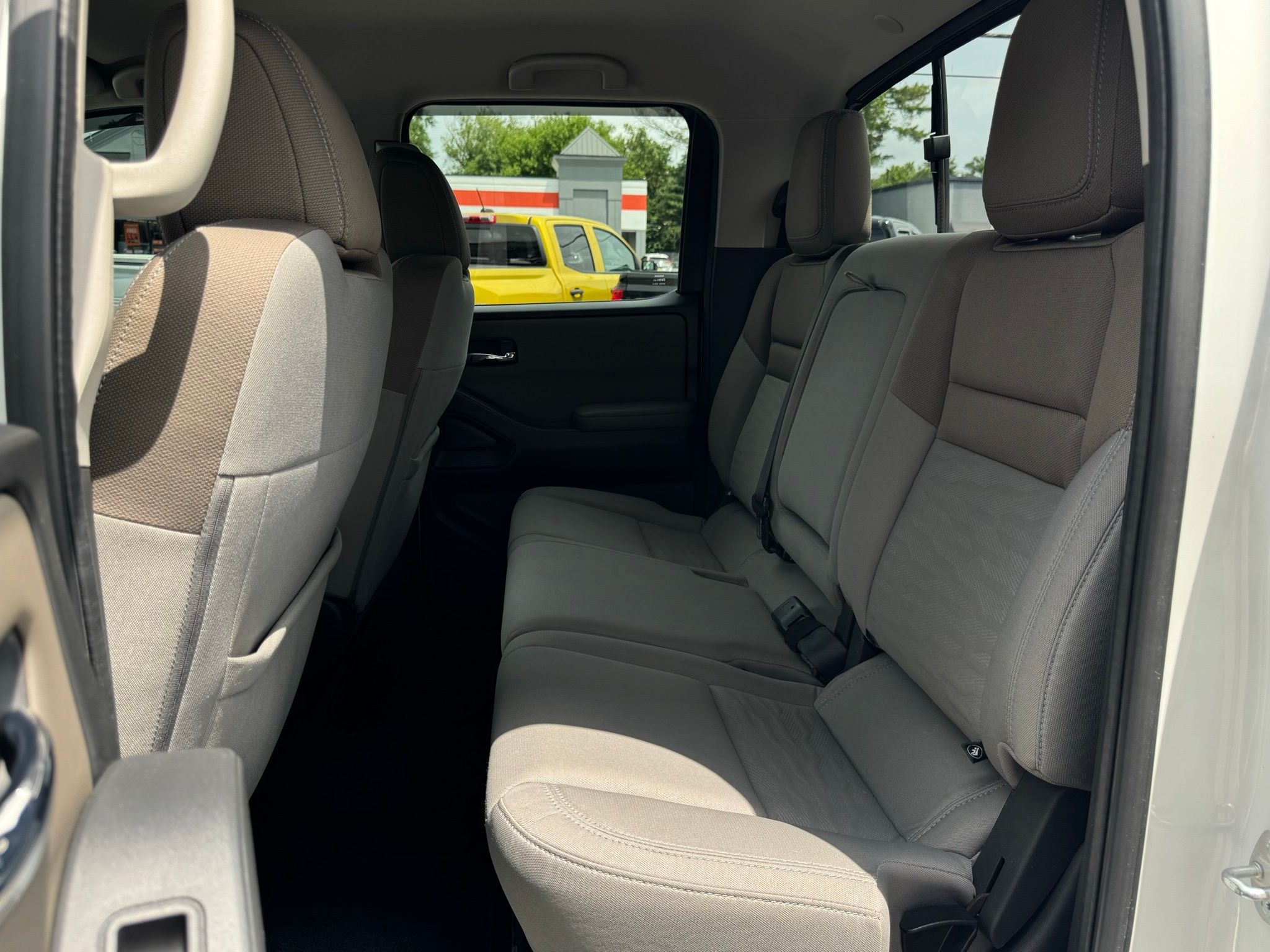 2022 Nissan Frontier SV photo 49