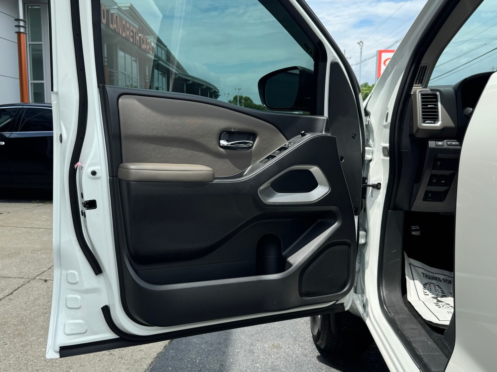 2022 Nissan Frontier SV photo 51