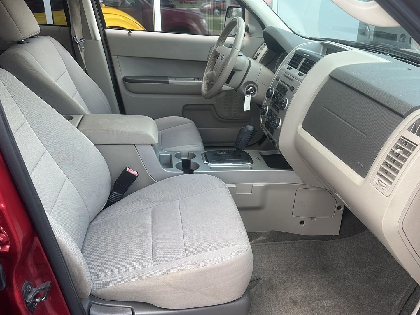 Ford Escape  2012