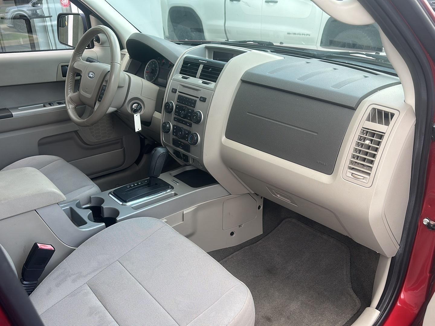 Ford Escape  2012