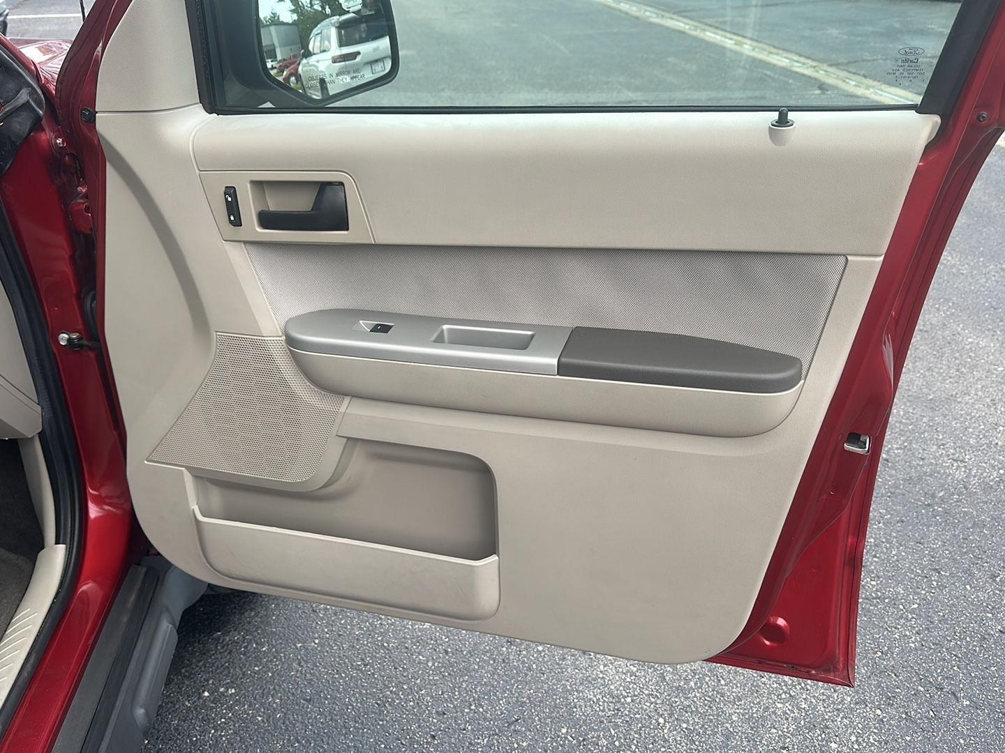 Ford Escape  2012