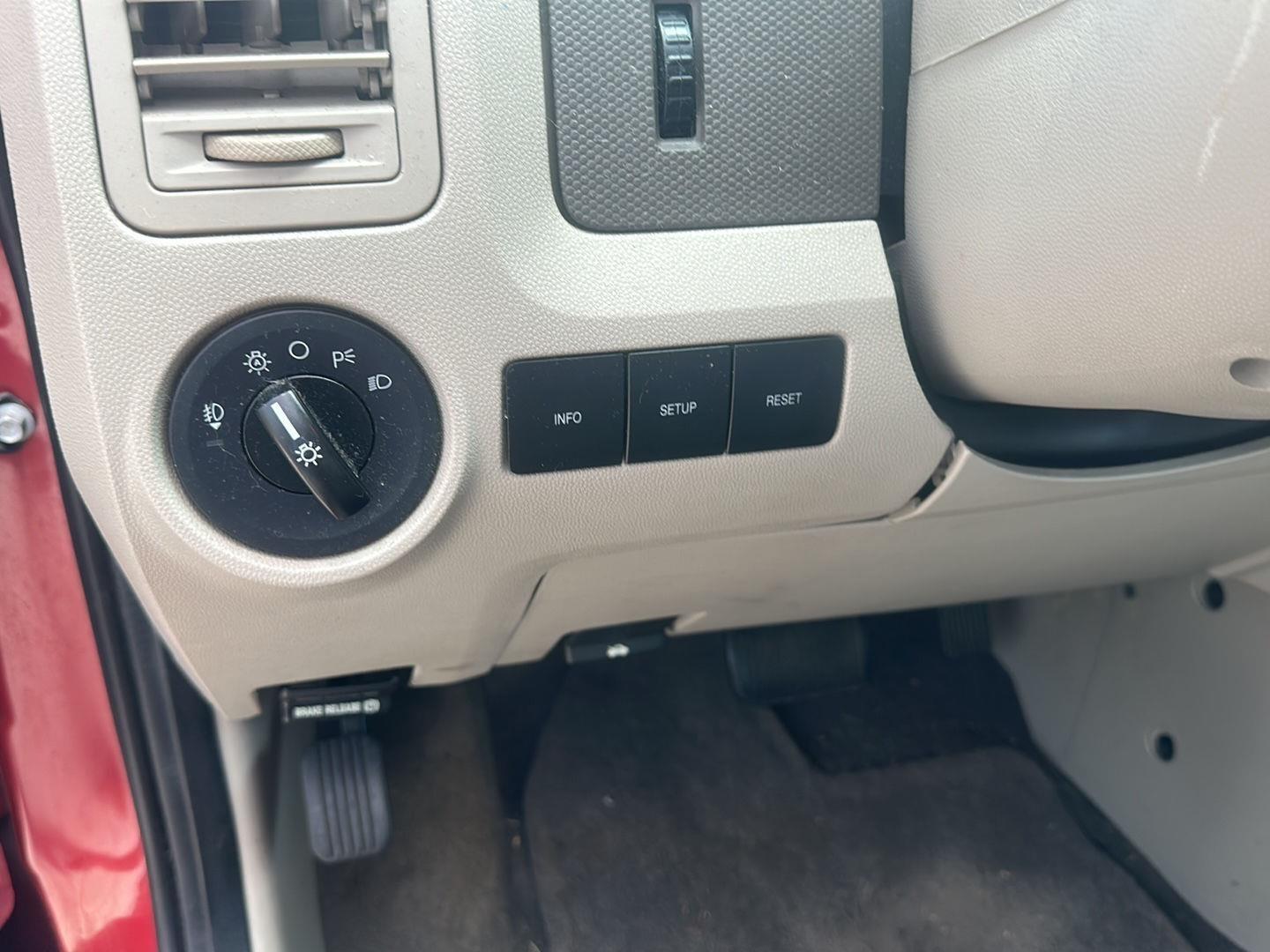 Ford Escape  2012