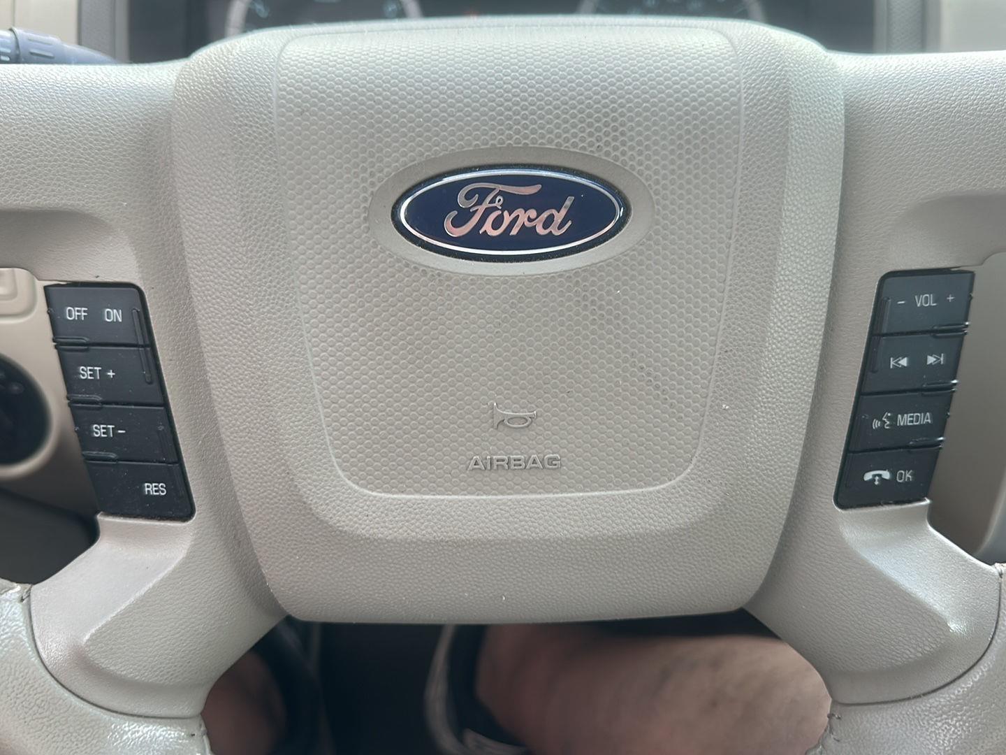 Ford Escape  2012