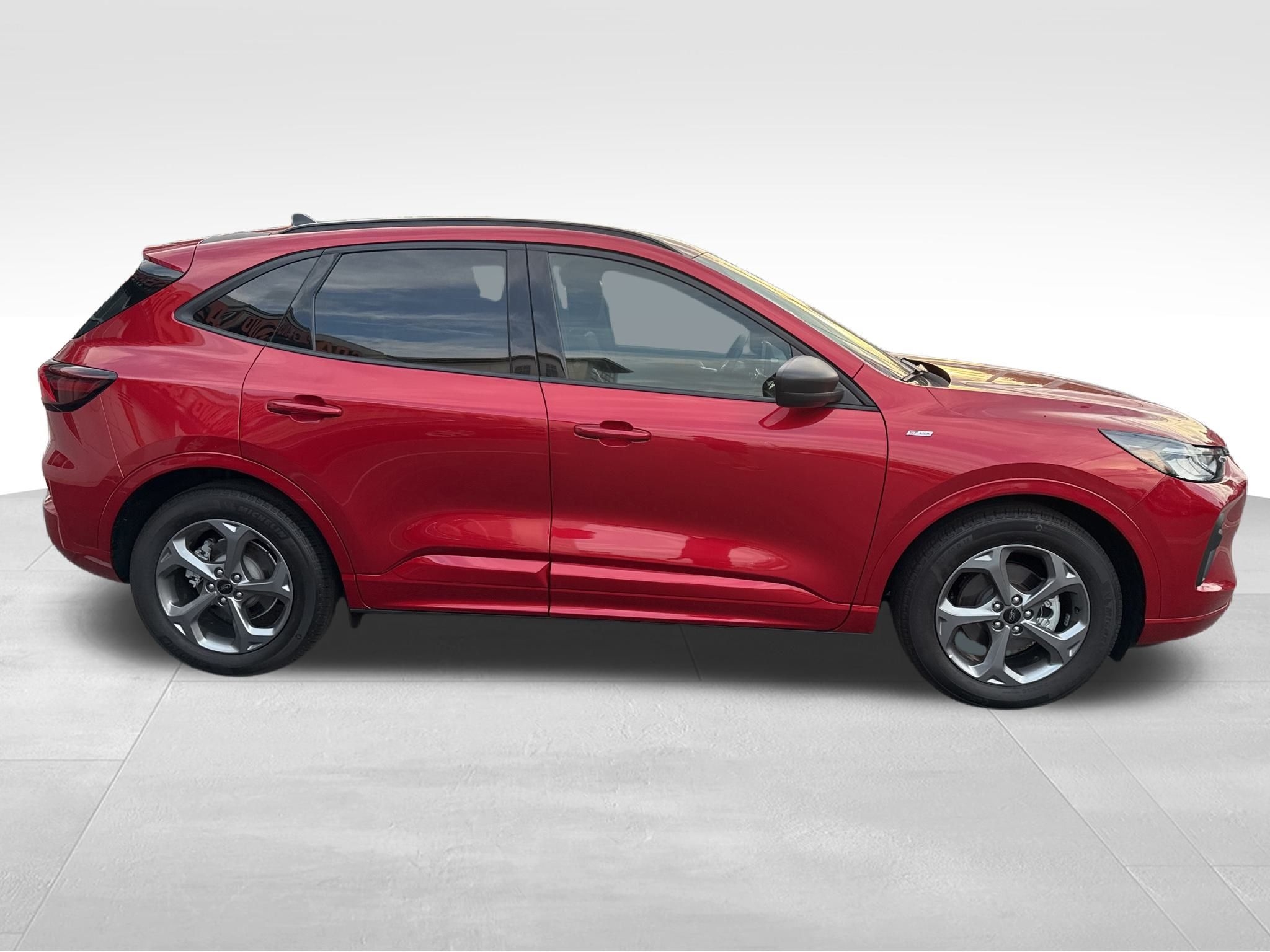 2024 Ford Escape ST-Line photo 4