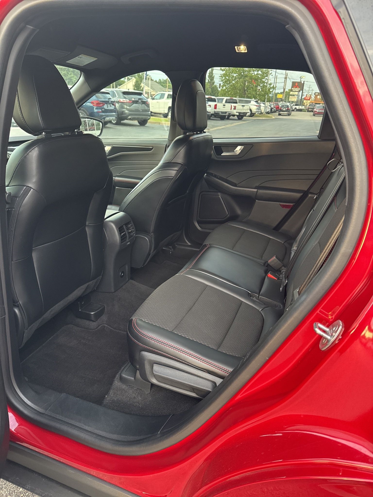 2024 Ford Escape ST-Line photo 10