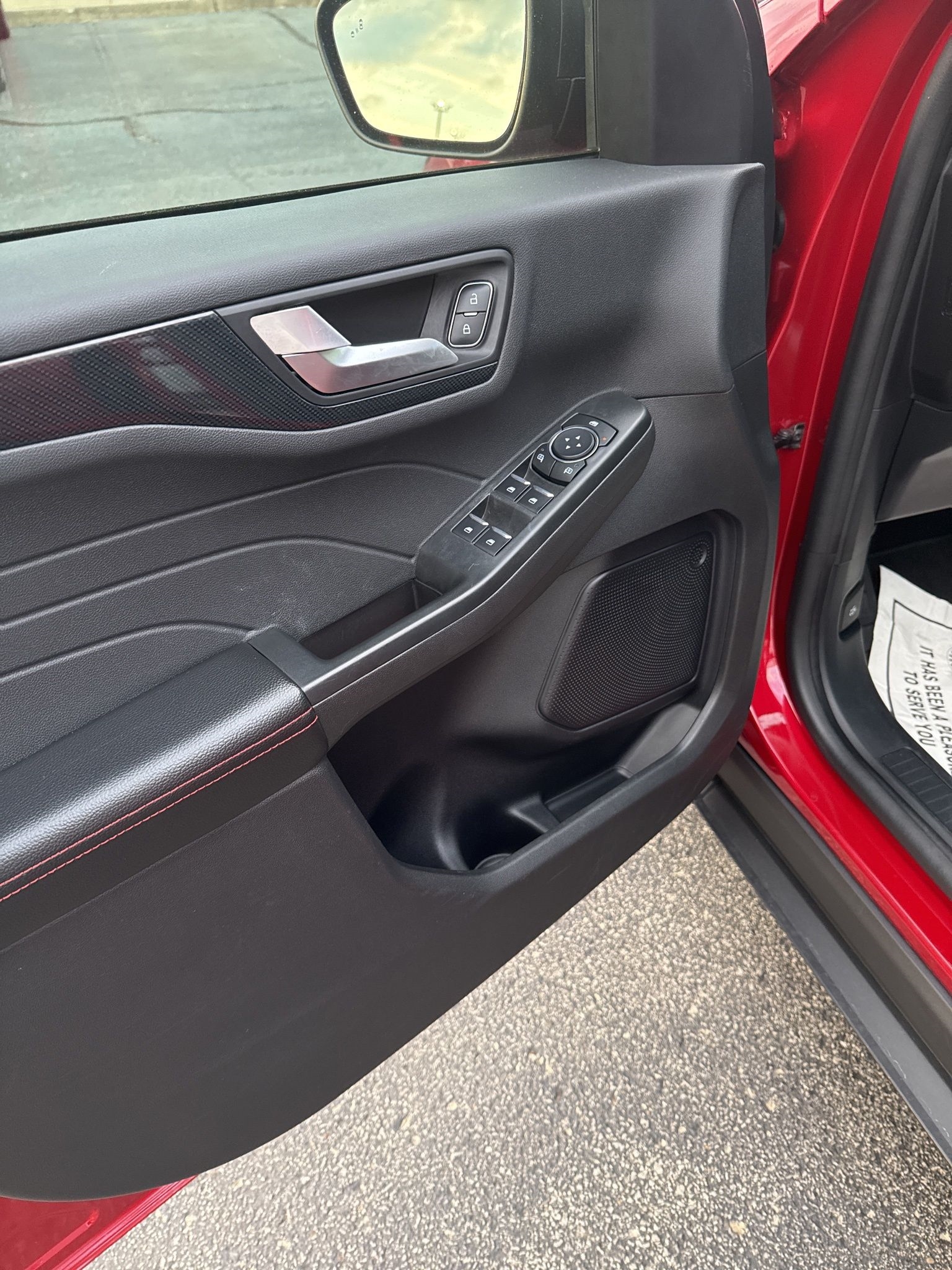 2024 Ford Escape ST-Line photo 12
