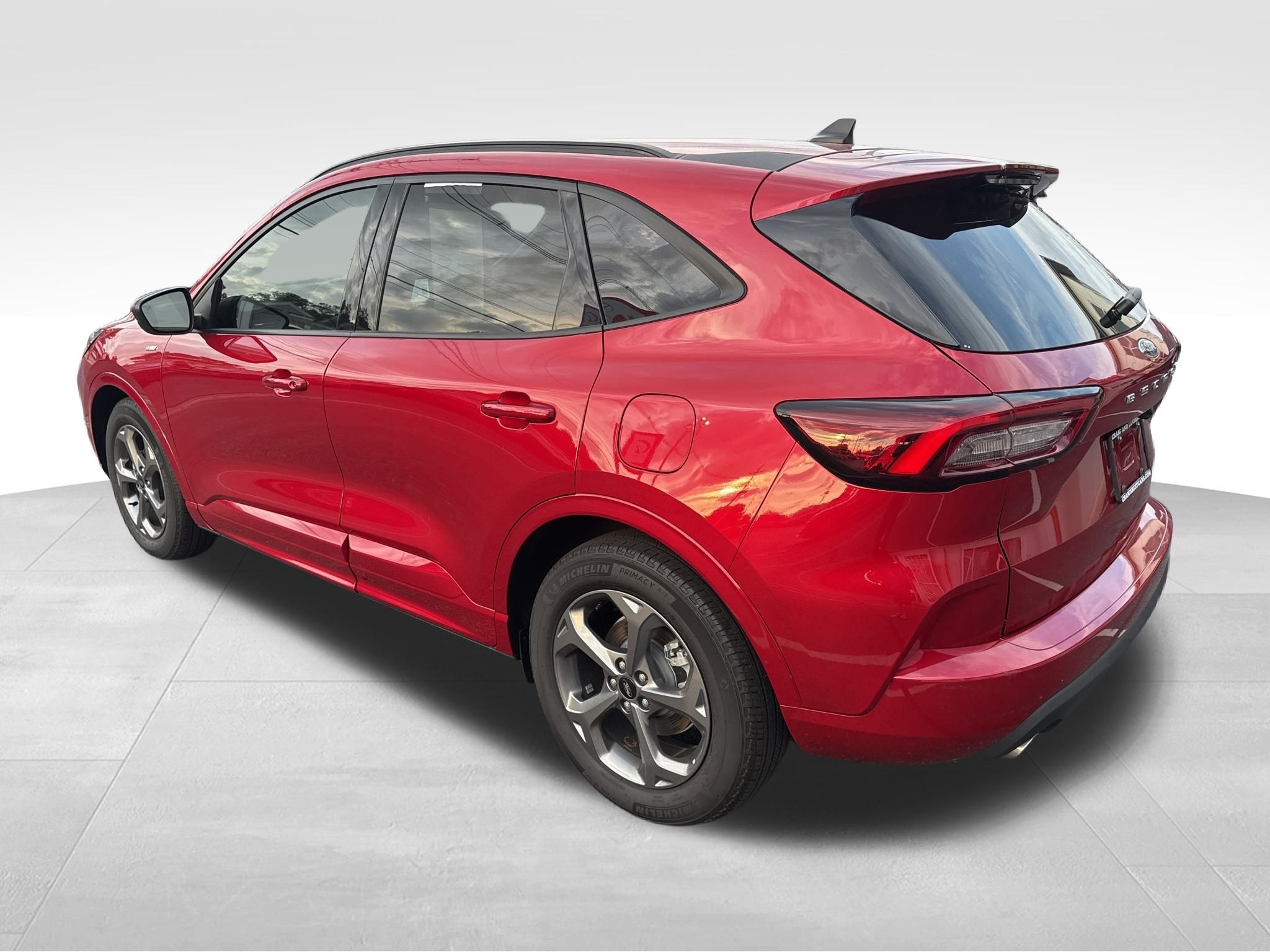 2024 Ford Escape ST-Line photo 13