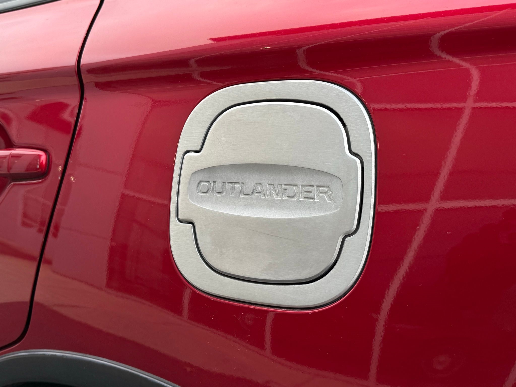 Mitsubishi Outlander  2020