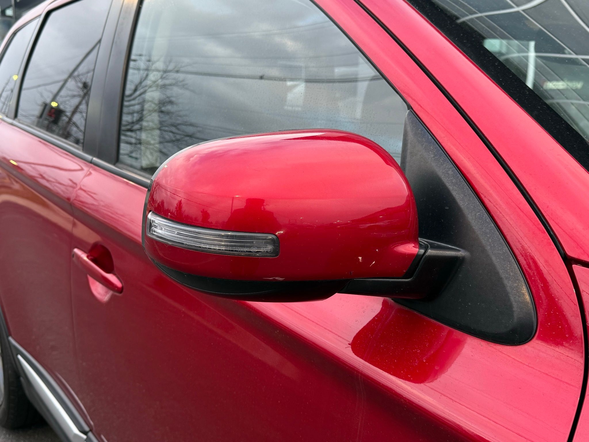 Mitsubishi Outlander  2020