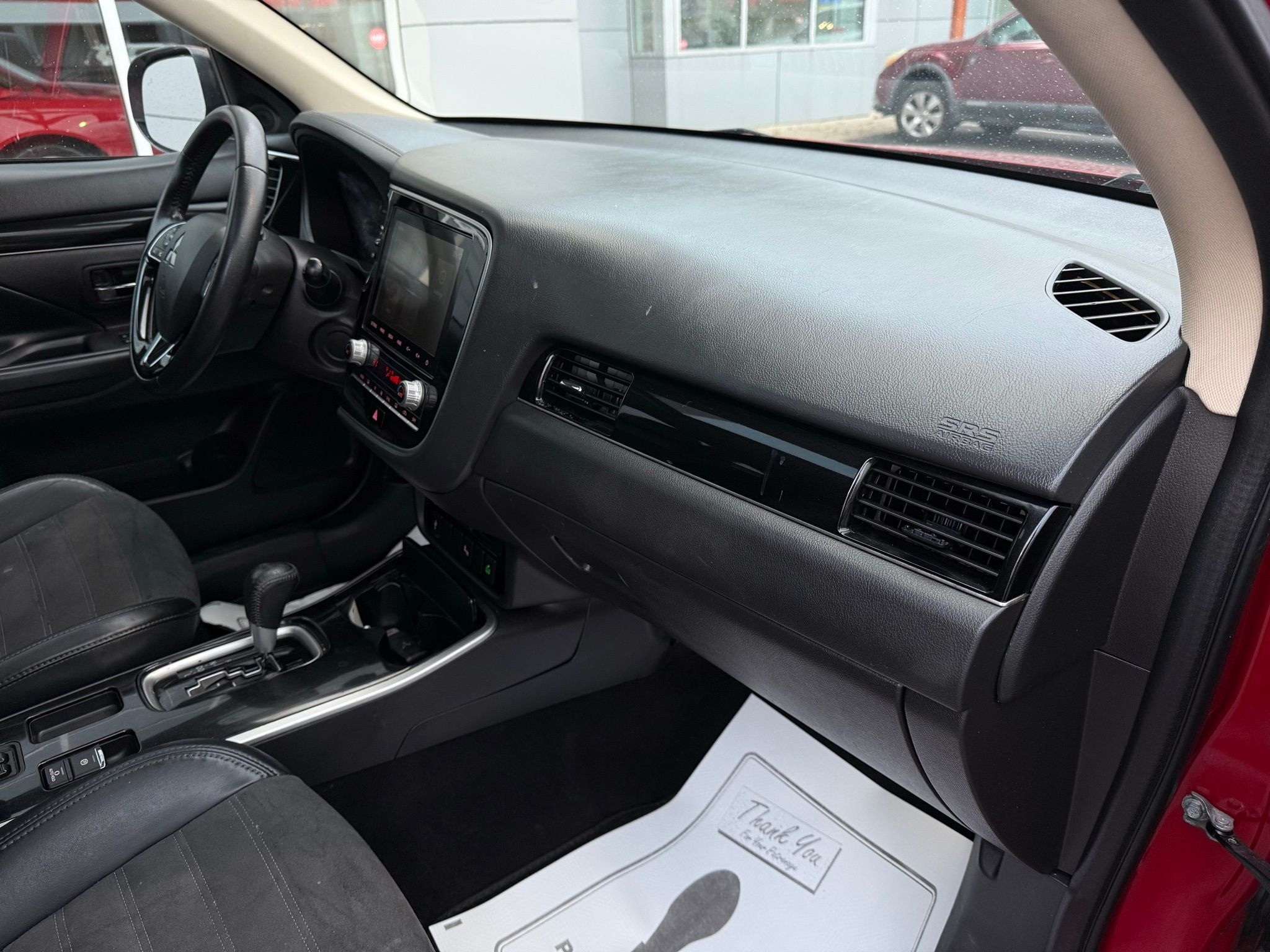 Mitsubishi Outlander  2020