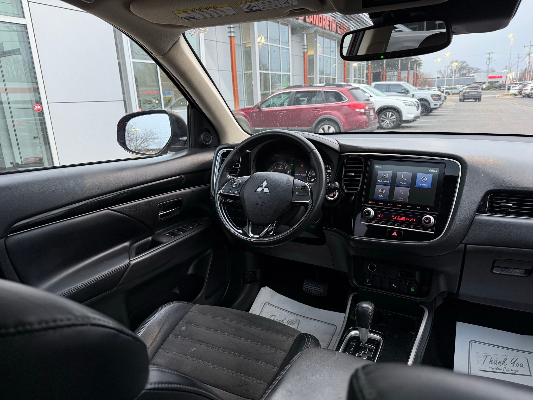 Mitsubishi Outlander  2020