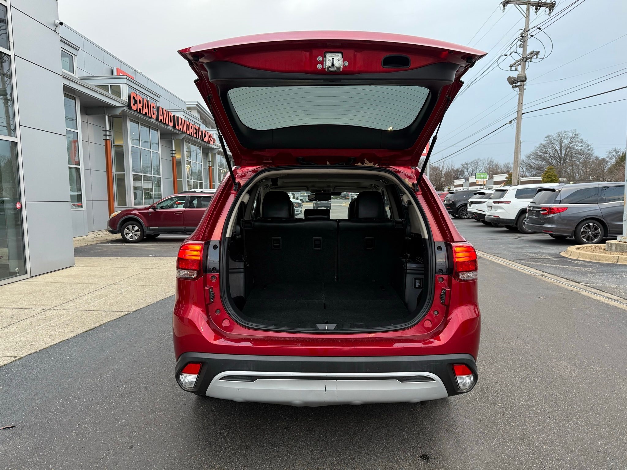 Mitsubishi Outlander  2020