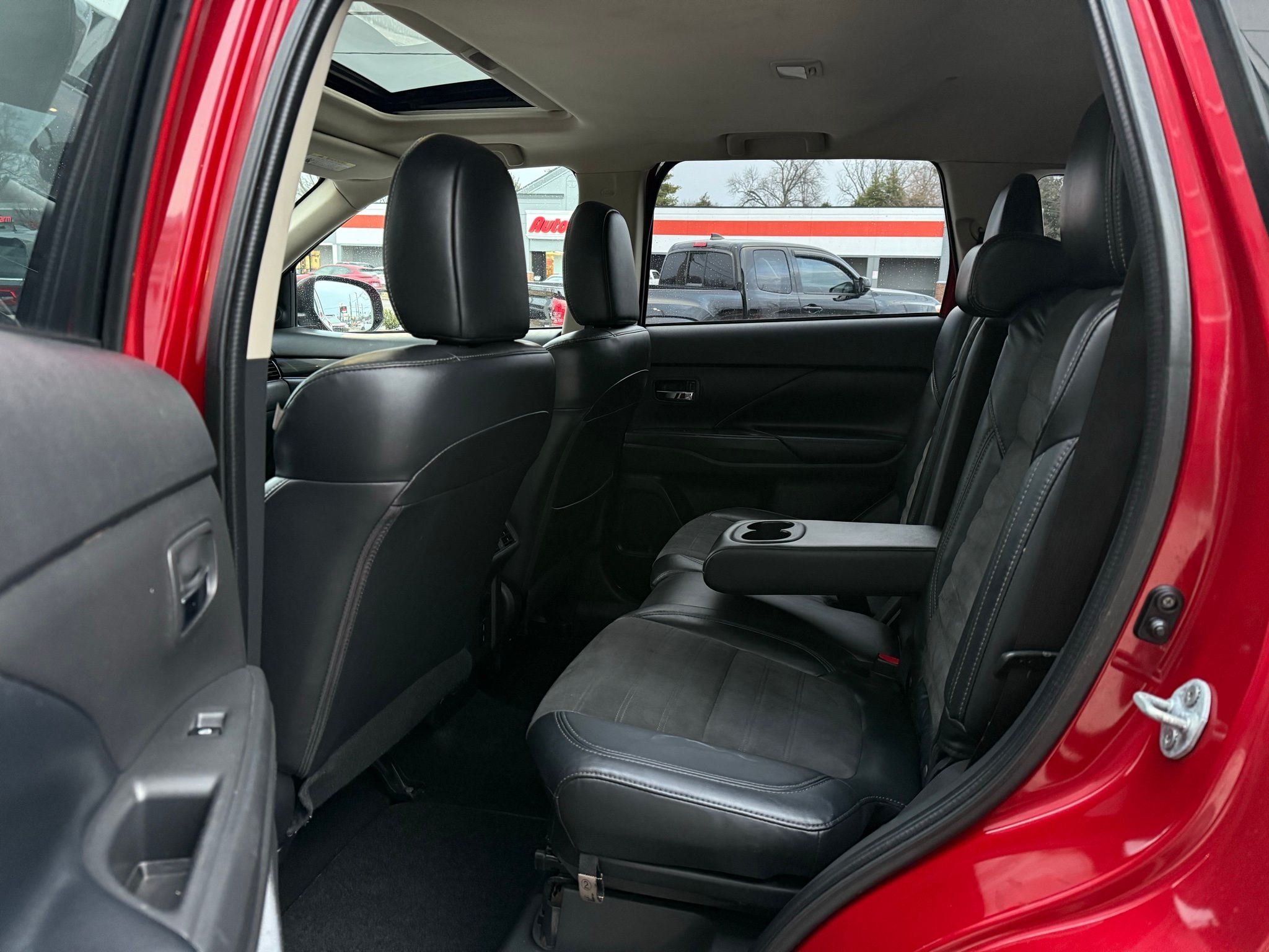 Mitsubishi Outlander  2020