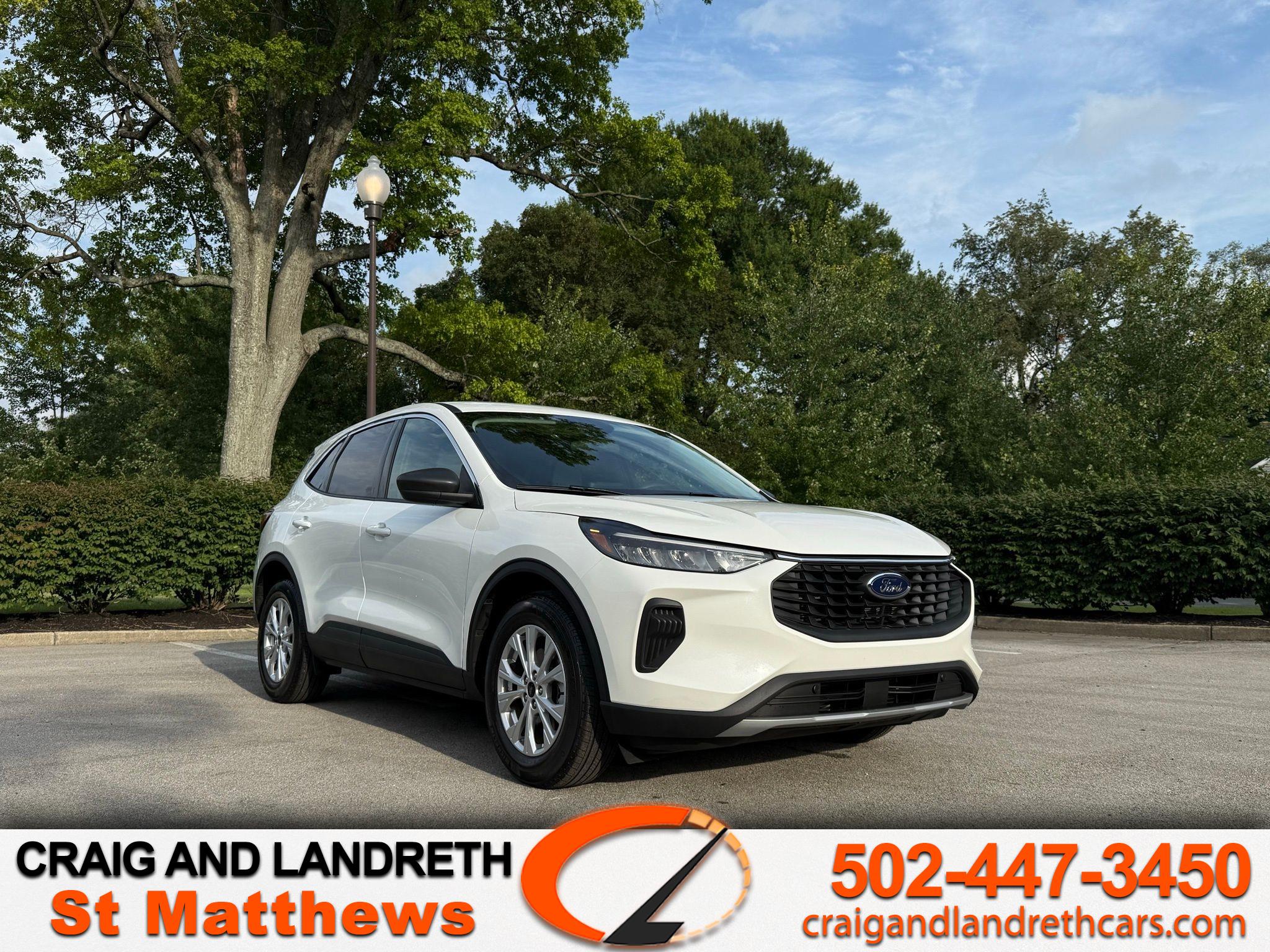 2023 Ford Escape Active's photo