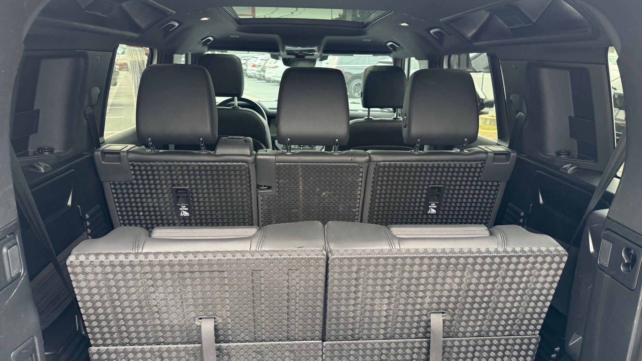 Land Rover Defender  2023 Land Rover Defender  2023