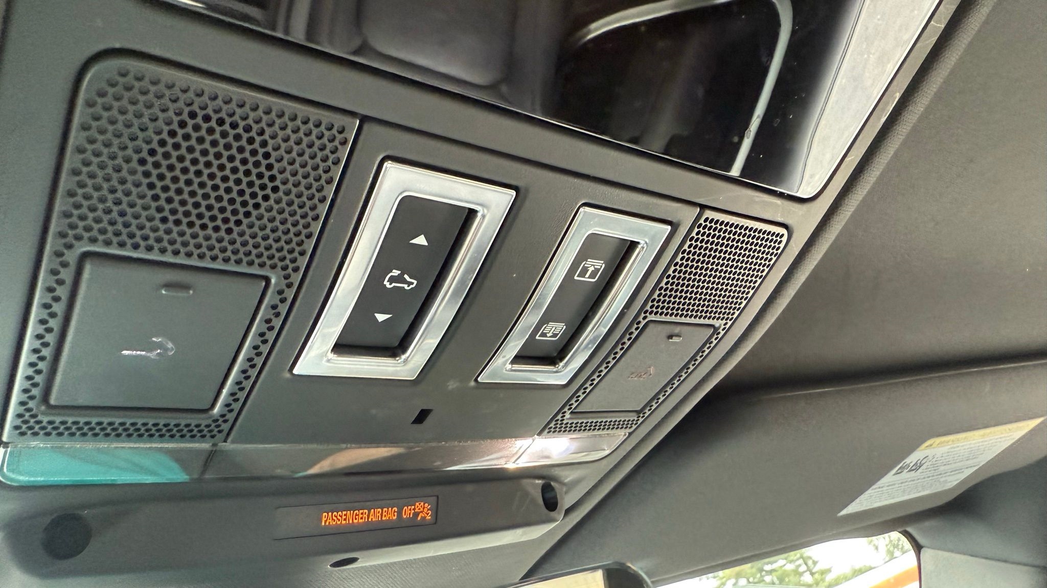 Land Rover Defender  2023 Land Rover Defender  2023
