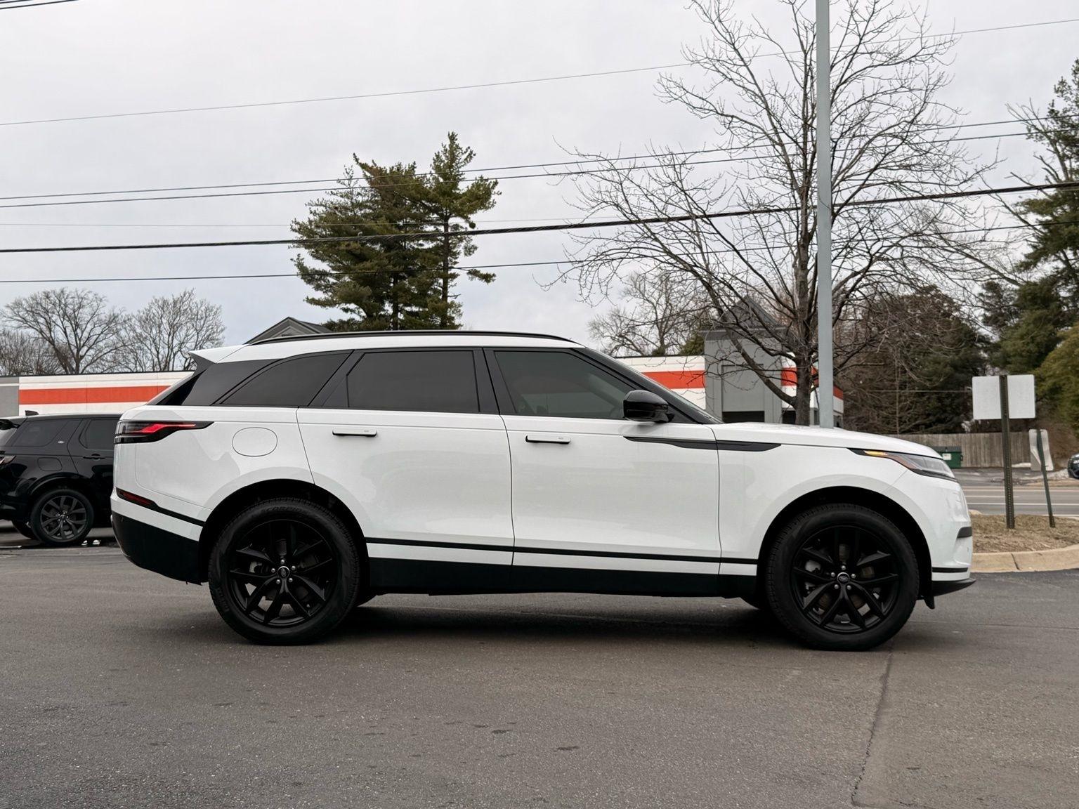 Land Rover Range Rover Velar  2024