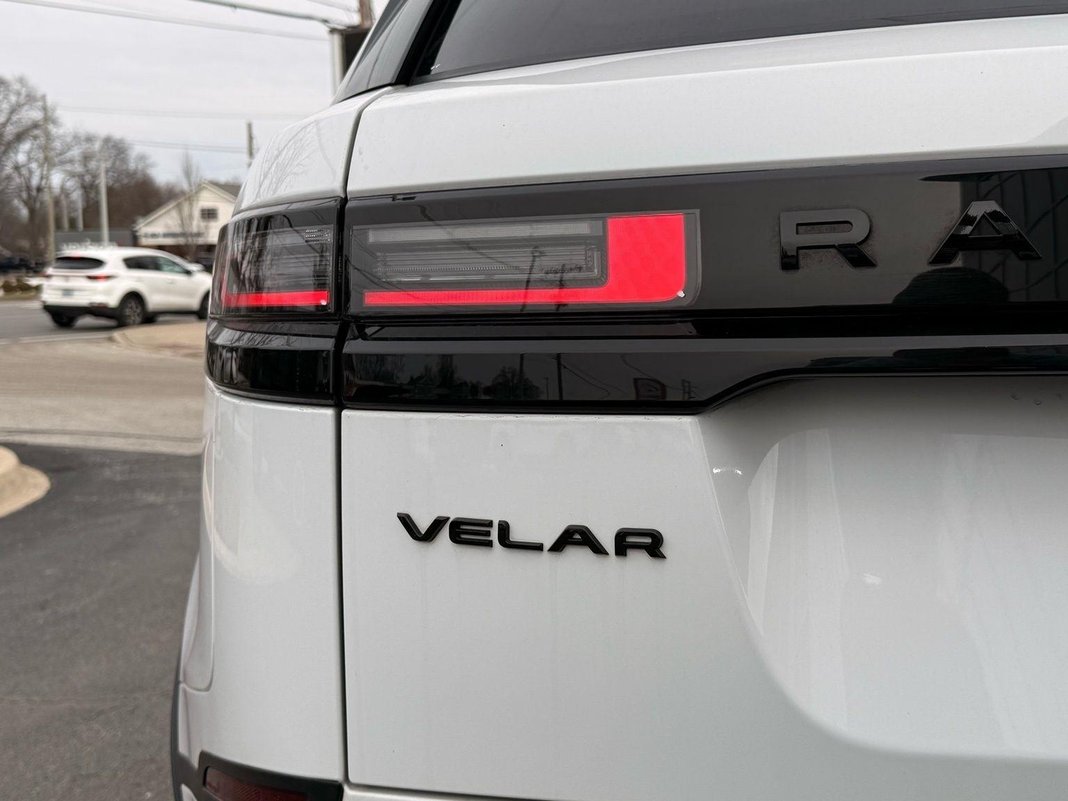 Land Rover Range Rover Velar  2024