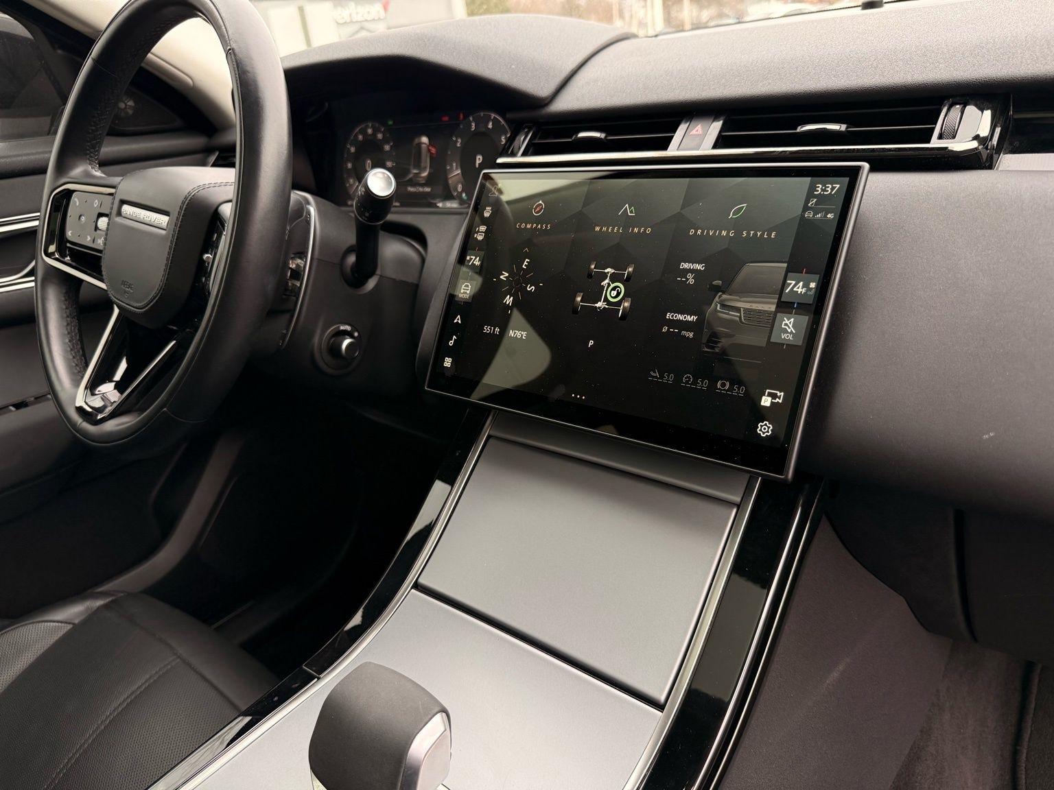 Land Rover Range Rover Velar  2024