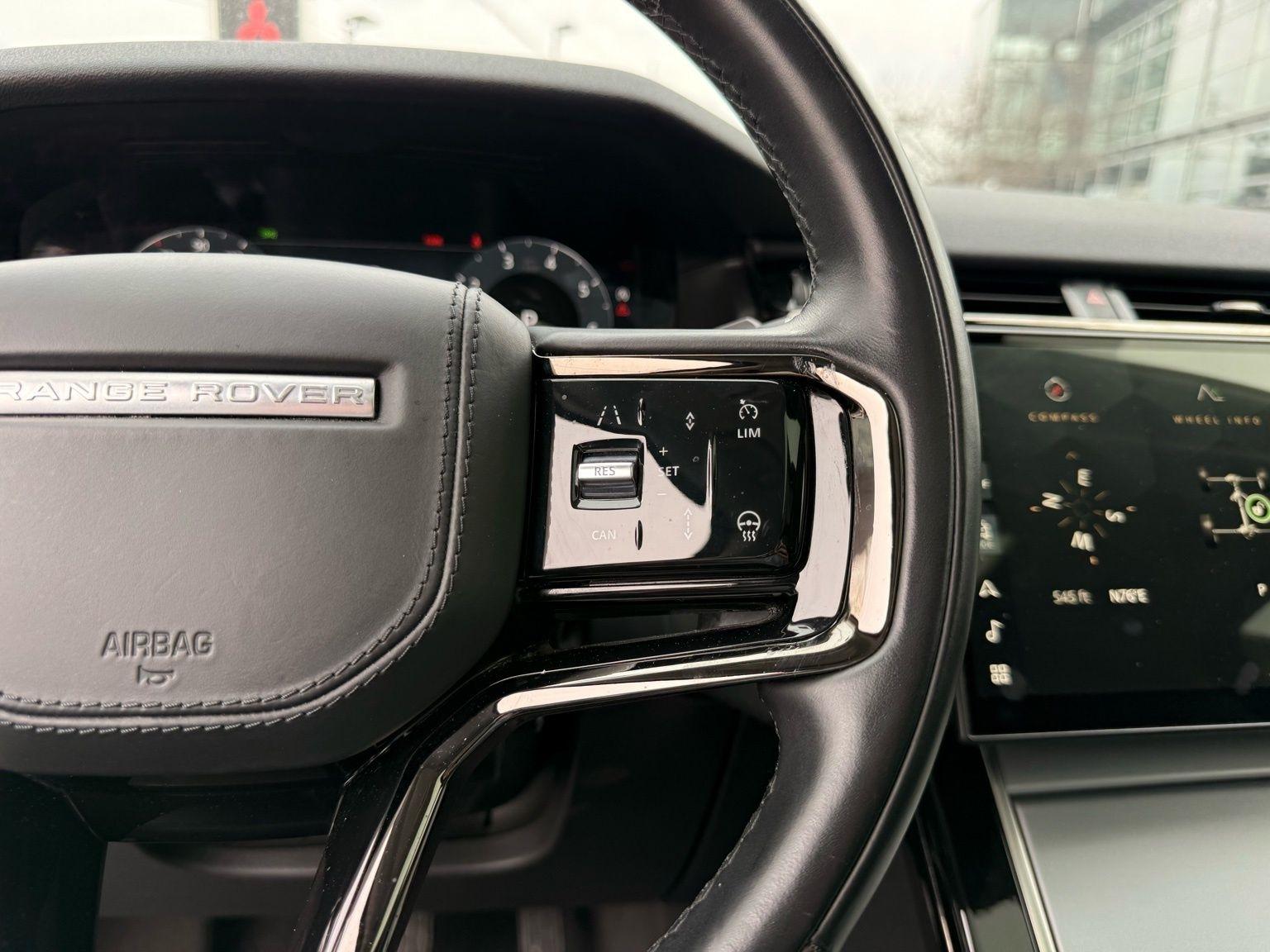 Land Rover Range Rover Velar  2024