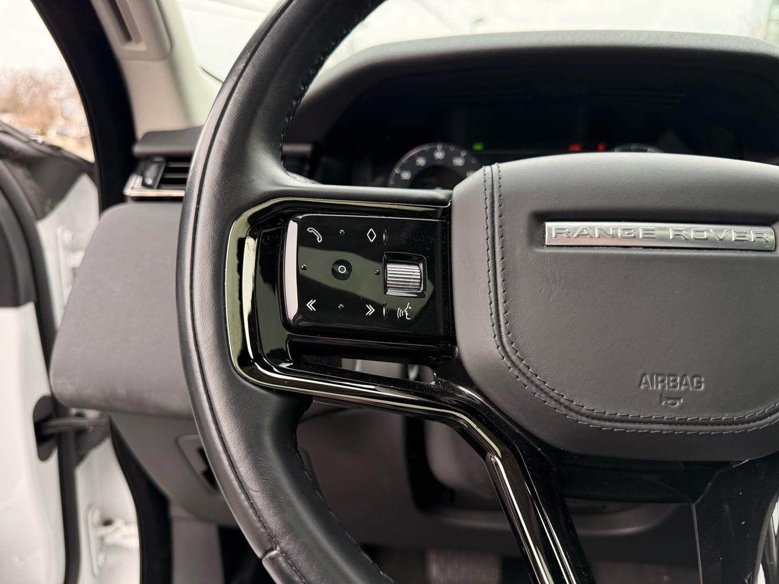 Land Rover Range Rover Velar  2024