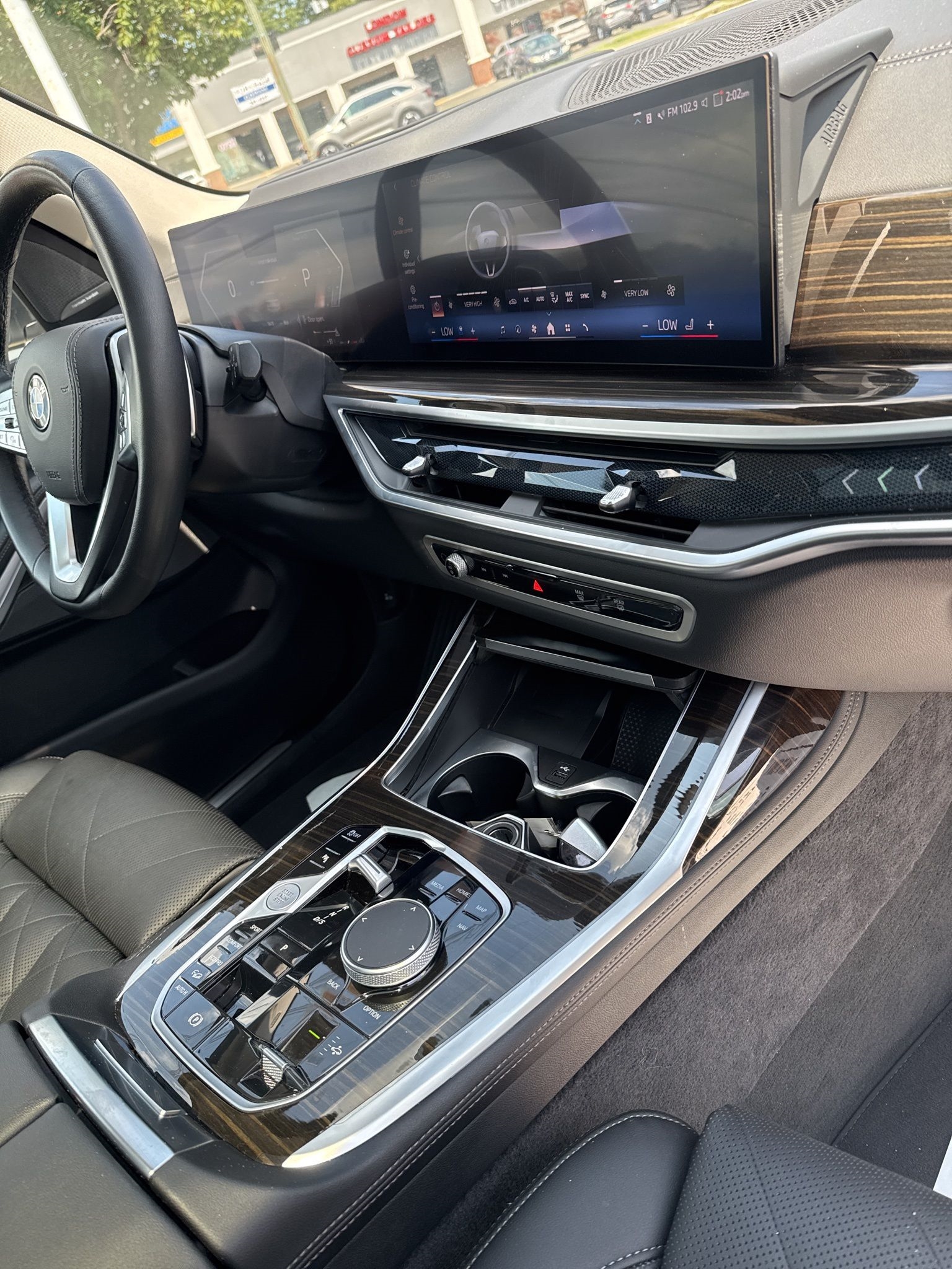 BMW X7  2024 BMW X7  2024