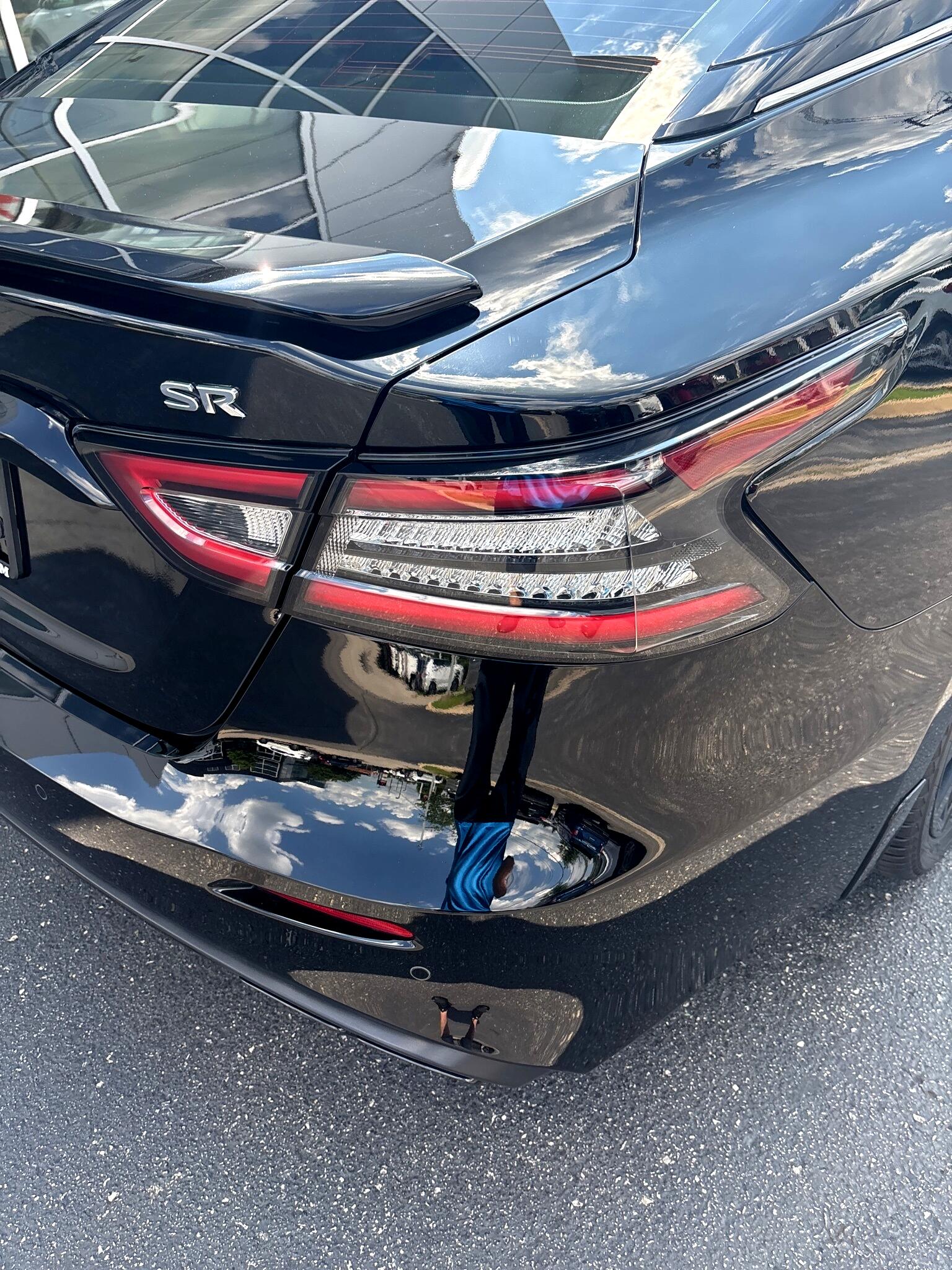 2023 Nissan Maxima SR photo 3