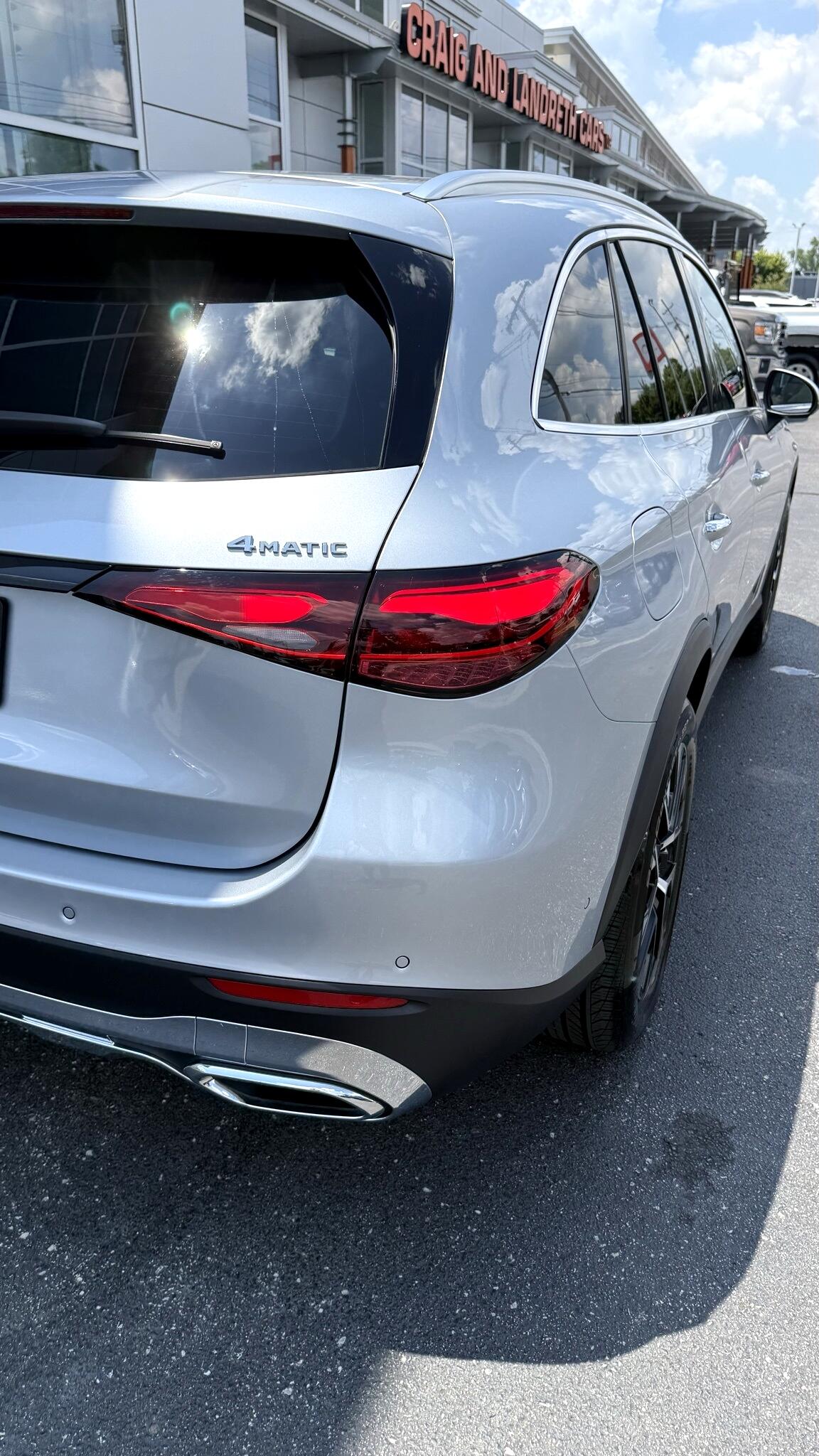 2025 Mercedes Benz GLC 350e 4MATIC photo 3