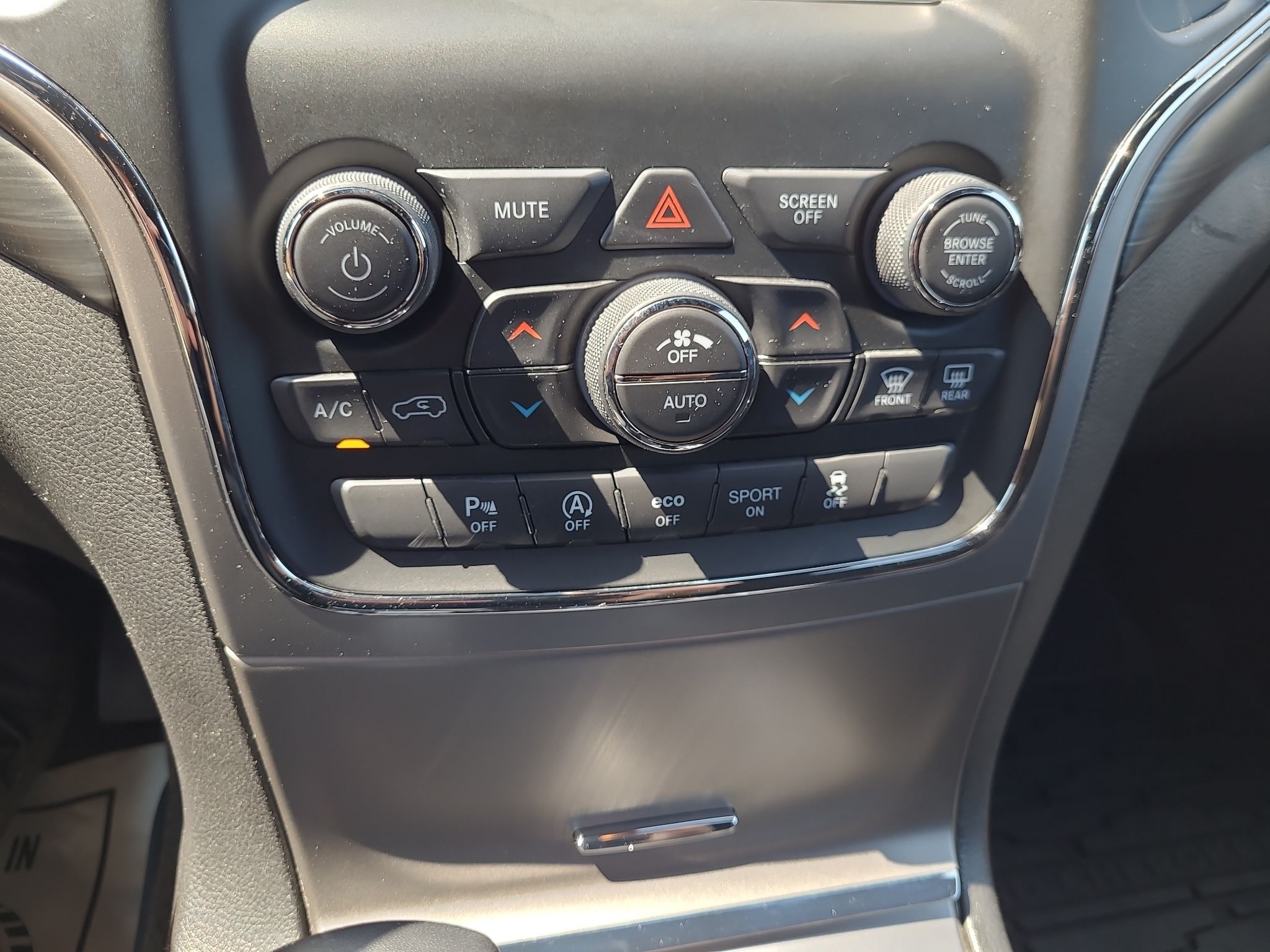 Jeep Grand Cherokee  2021