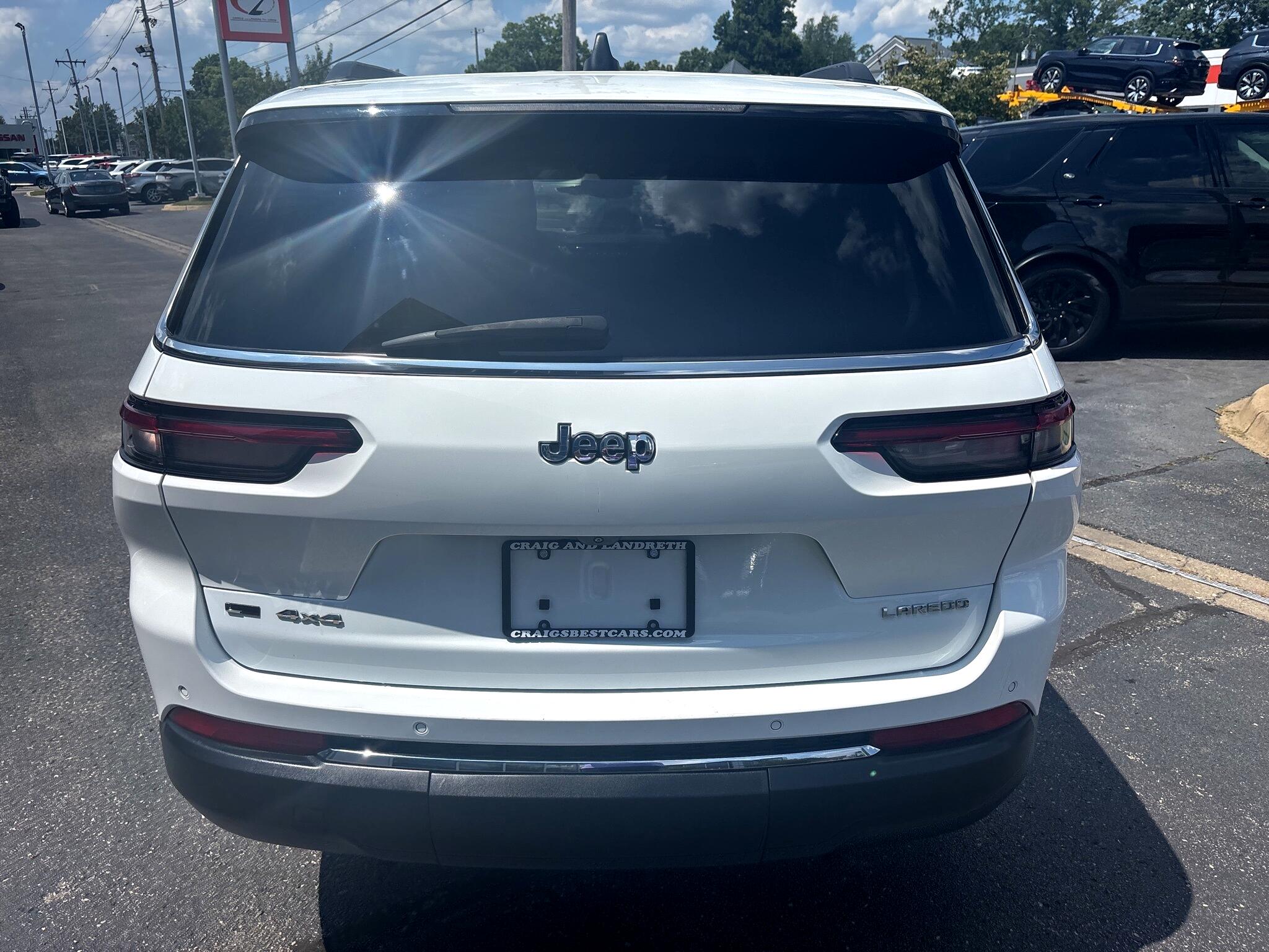 2022 Jeep Grand Cherokee Laredo photo 4