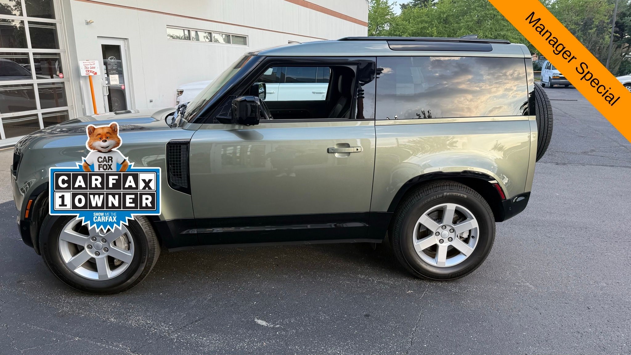 2022 Land Rover Defender X-Dynamic SE