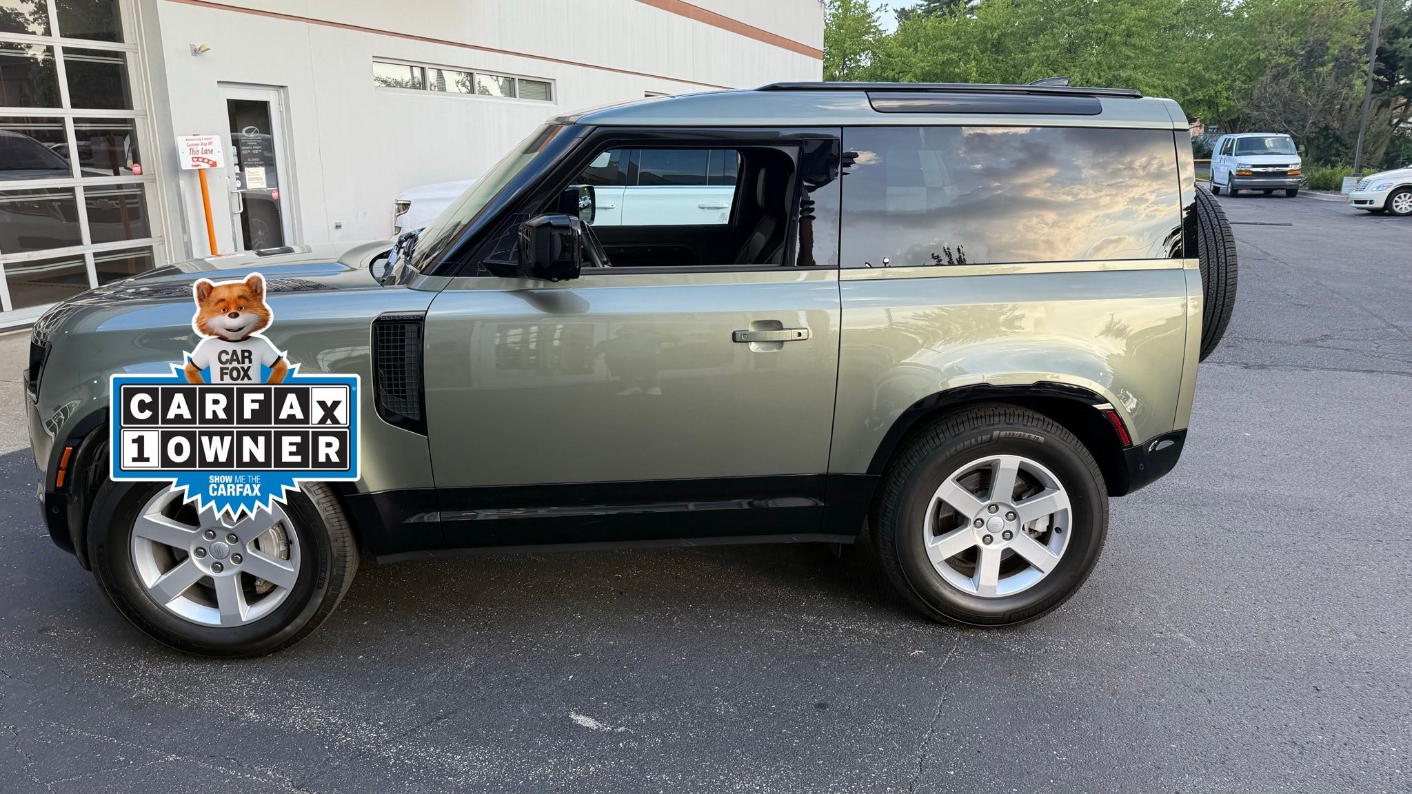 2022 Land Rover Defender X-Dynamic SE