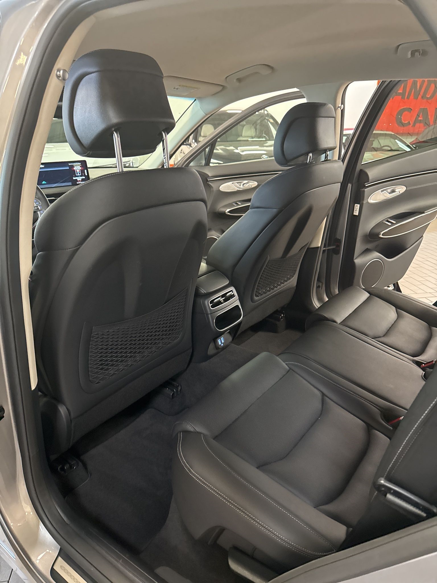 Genesis GV70  2025 Genesis GV70  2025