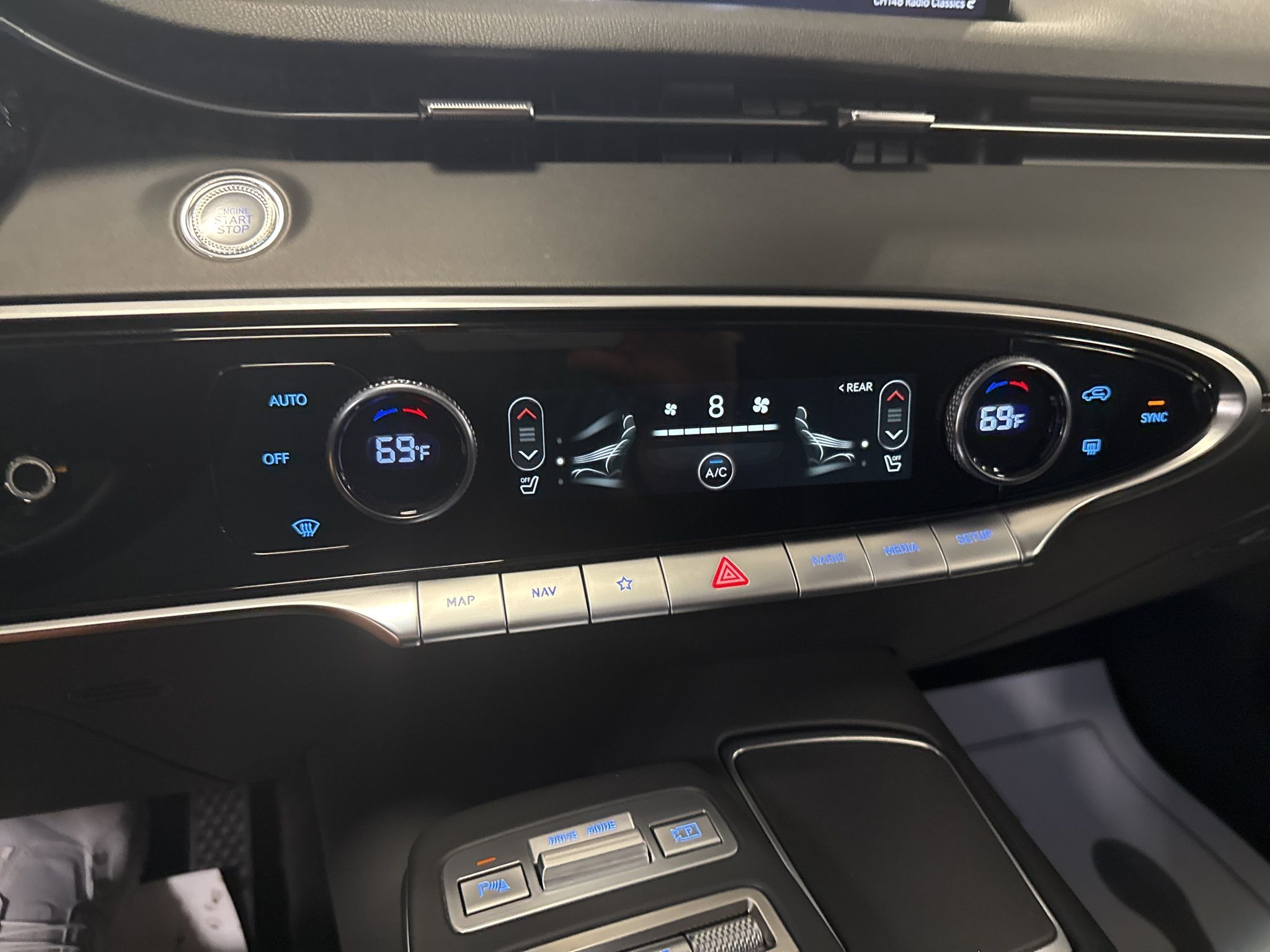 Genesis GV70  2025 Genesis GV70  2025