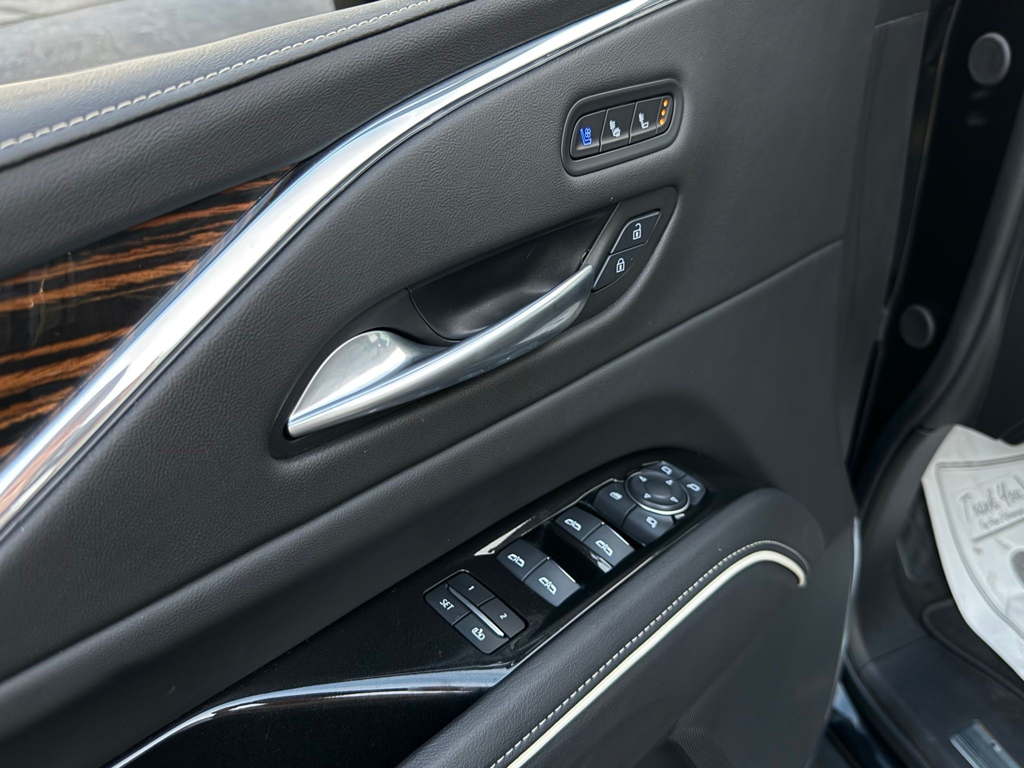 Cadillac Escalade ESV  2024 Cadillac Escalade ESV  2024