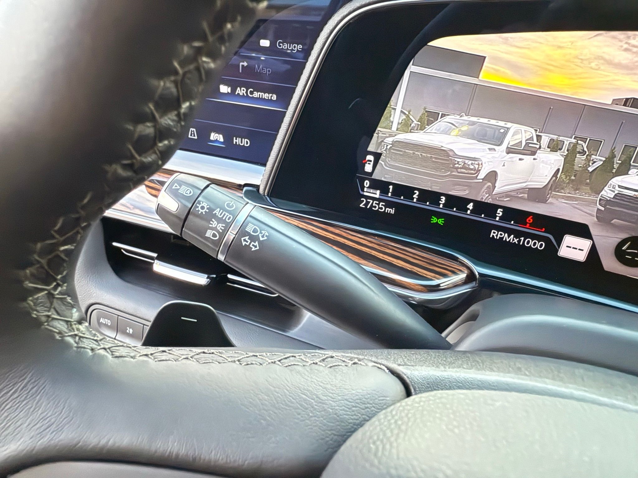 Cadillac Escalade ESV  2024 Cadillac Escalade ESV  2024