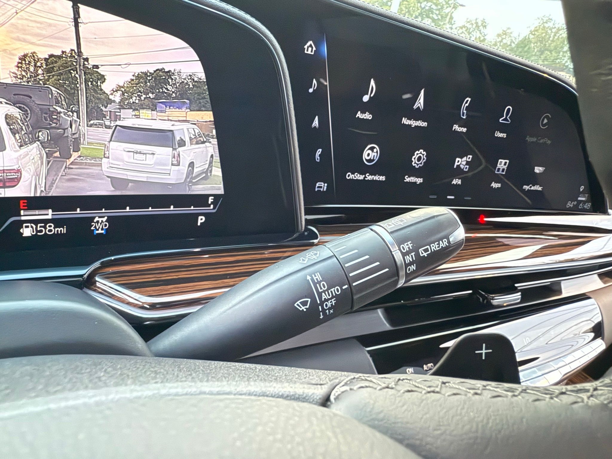 Cadillac Escalade ESV  2024 Cadillac Escalade ESV  2024