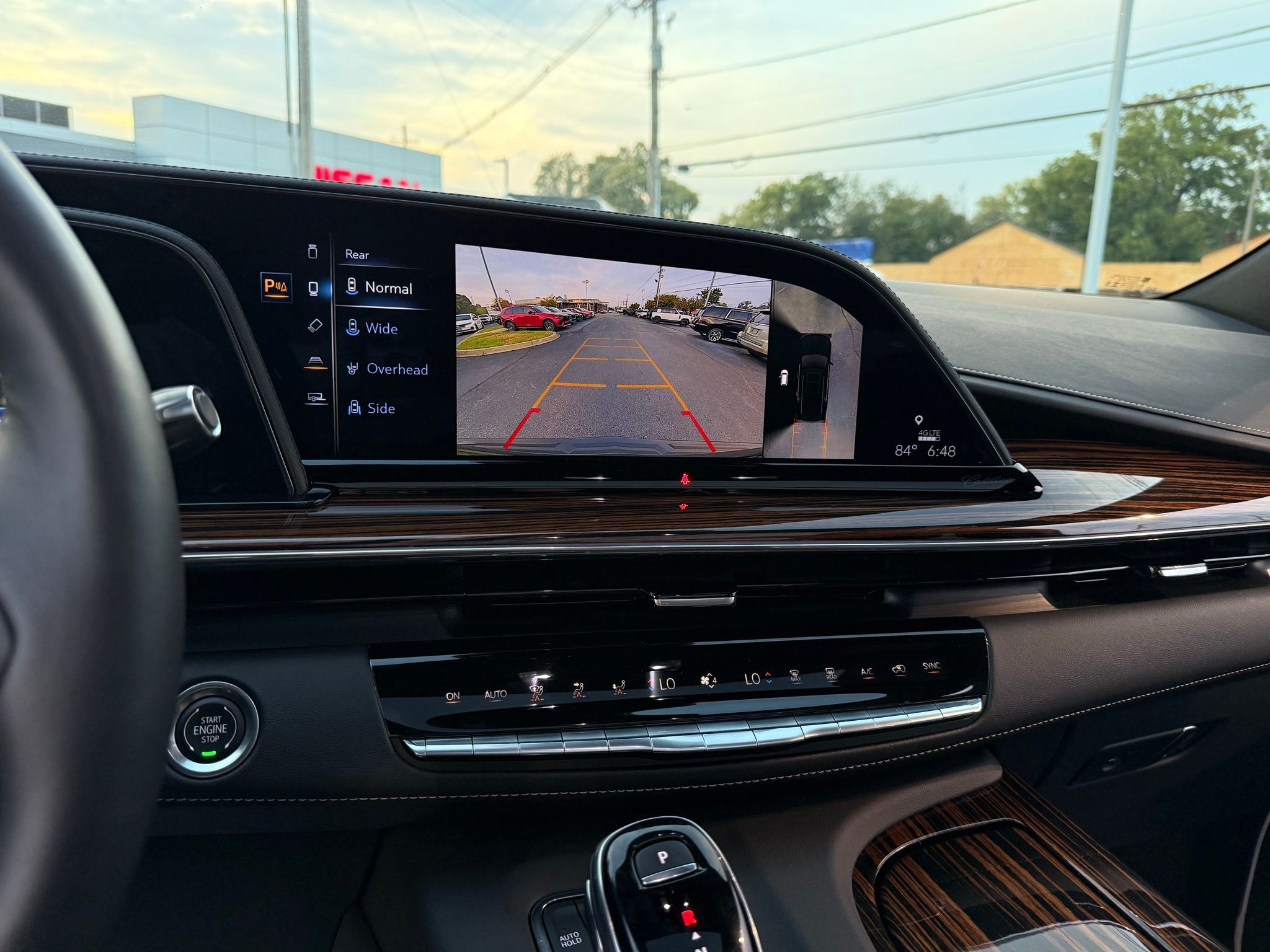 Cadillac Escalade ESV  2024 Cadillac Escalade ESV  2024