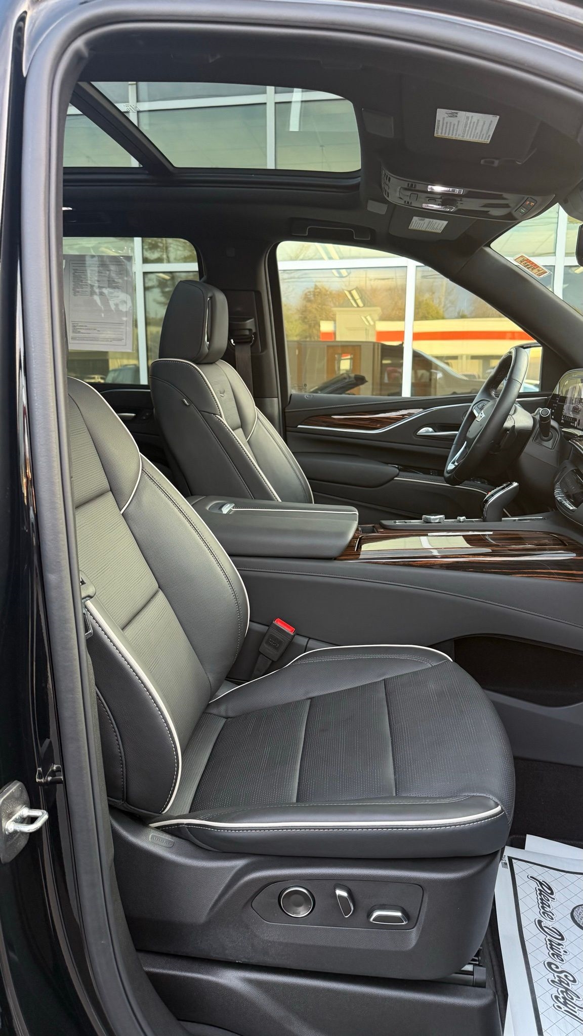 Cadillac Escalade ESV  2024