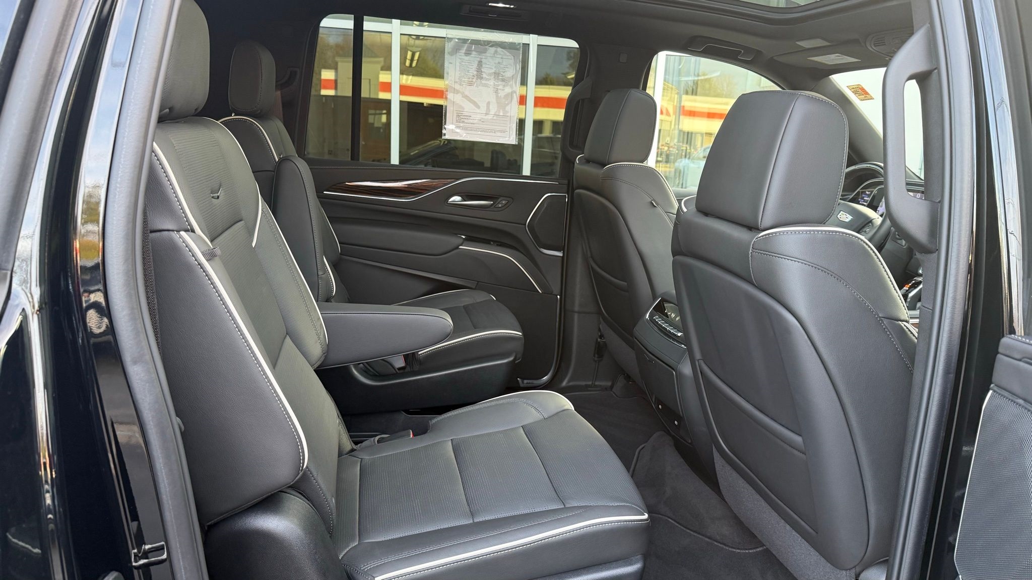 Cadillac Escalade ESV  2024