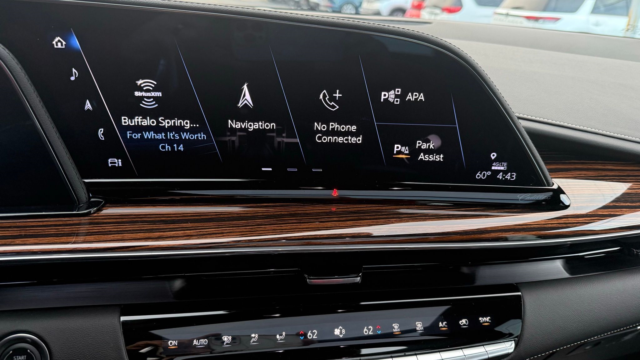 Cadillac Escalade ESV  2024