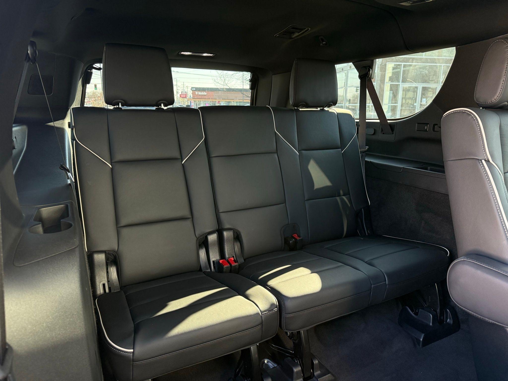 Cadillac Escalade ESV  2024